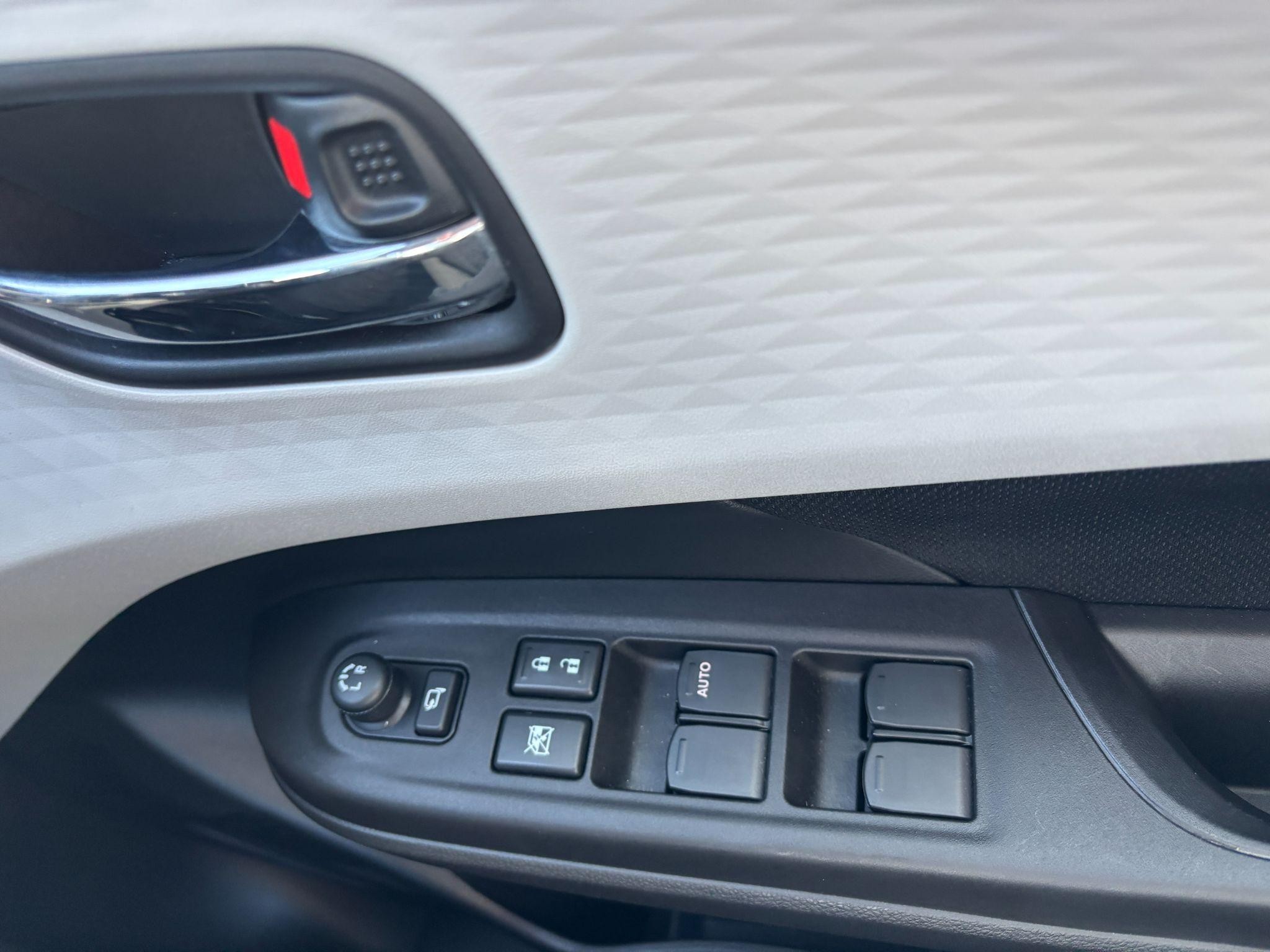 Suzuki Swift Image 27