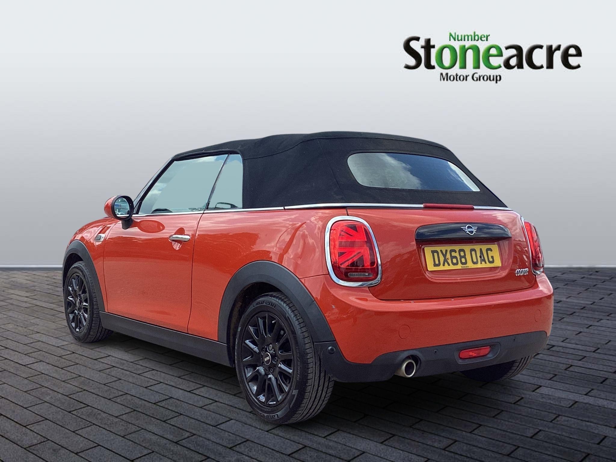 MINI Convertible Image 5