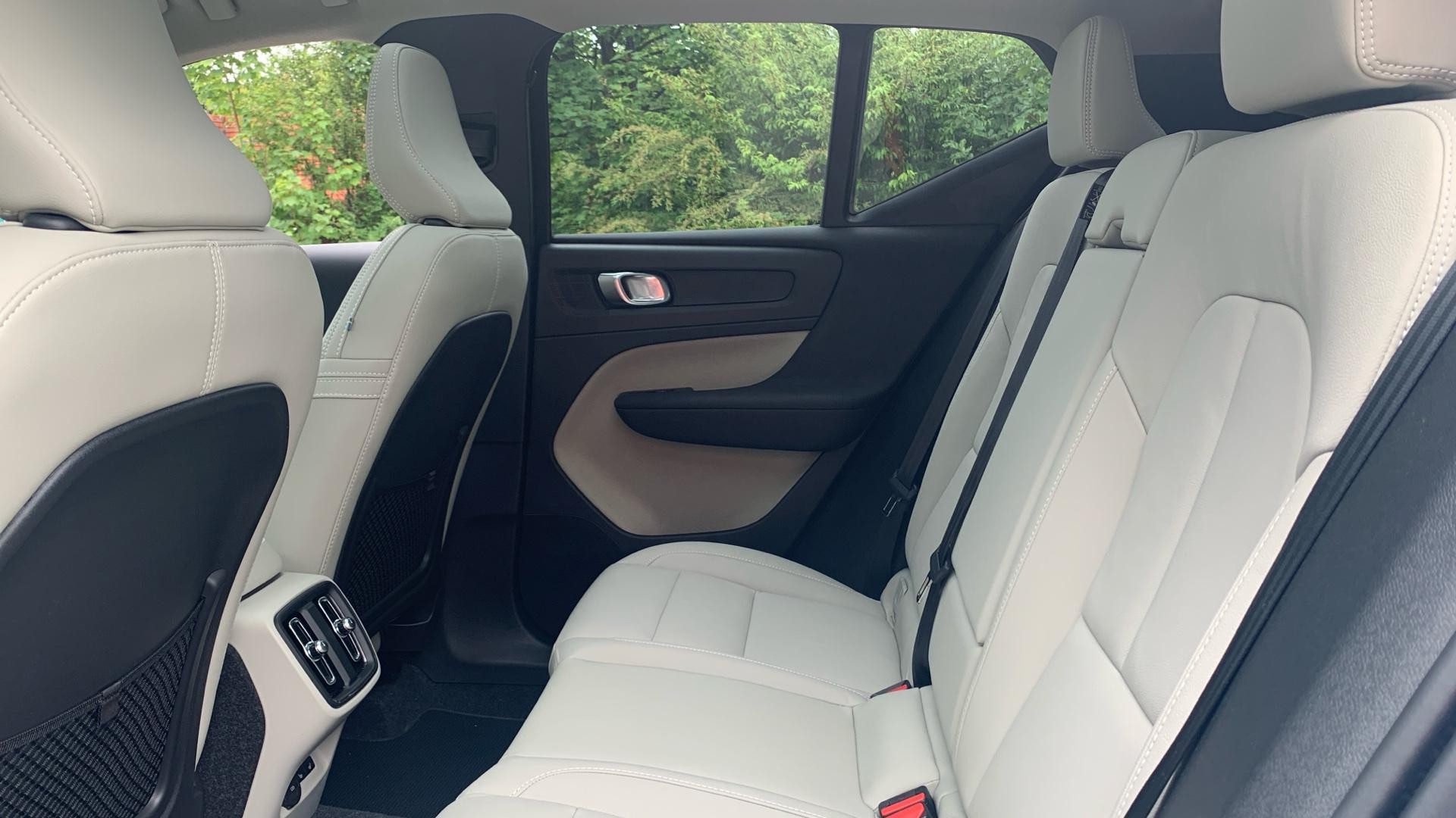 Volvo XC40 Image 33