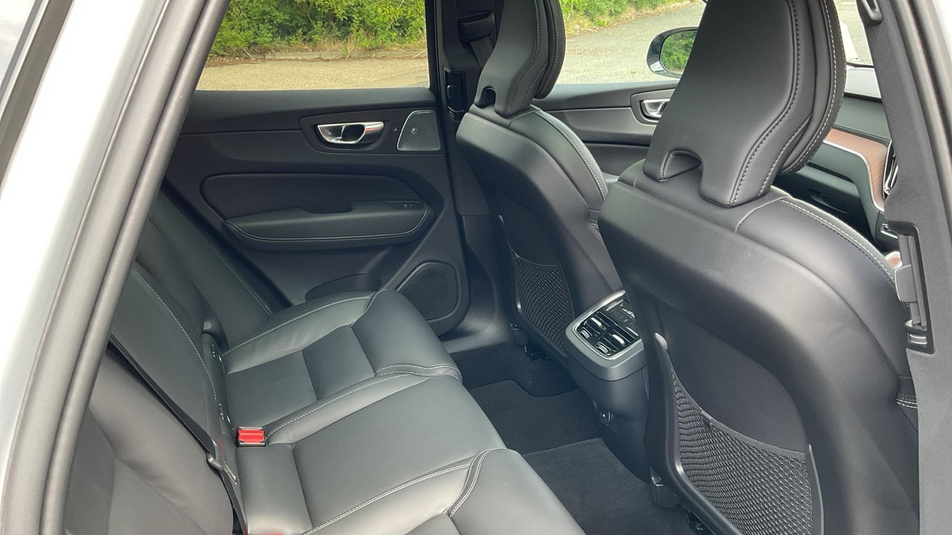 Volvo XC60 Image 6