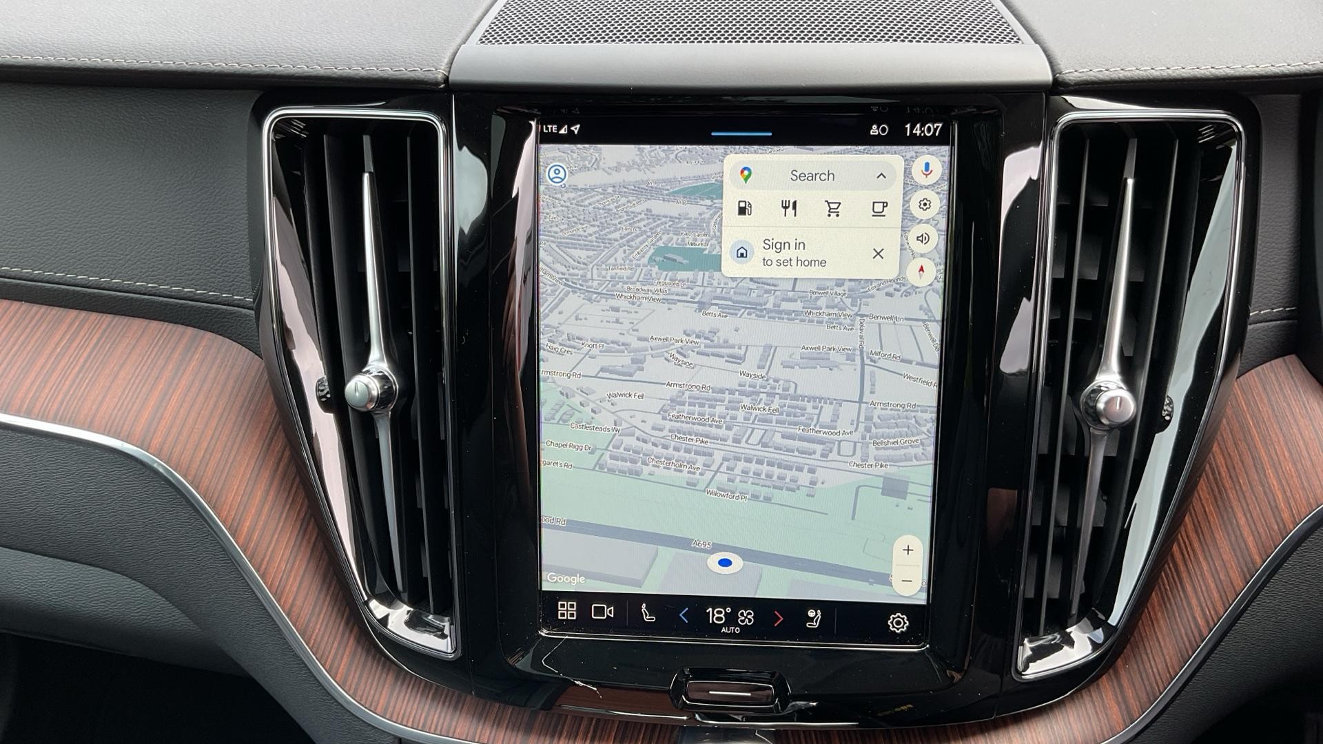 Volvo XC60 Image 18