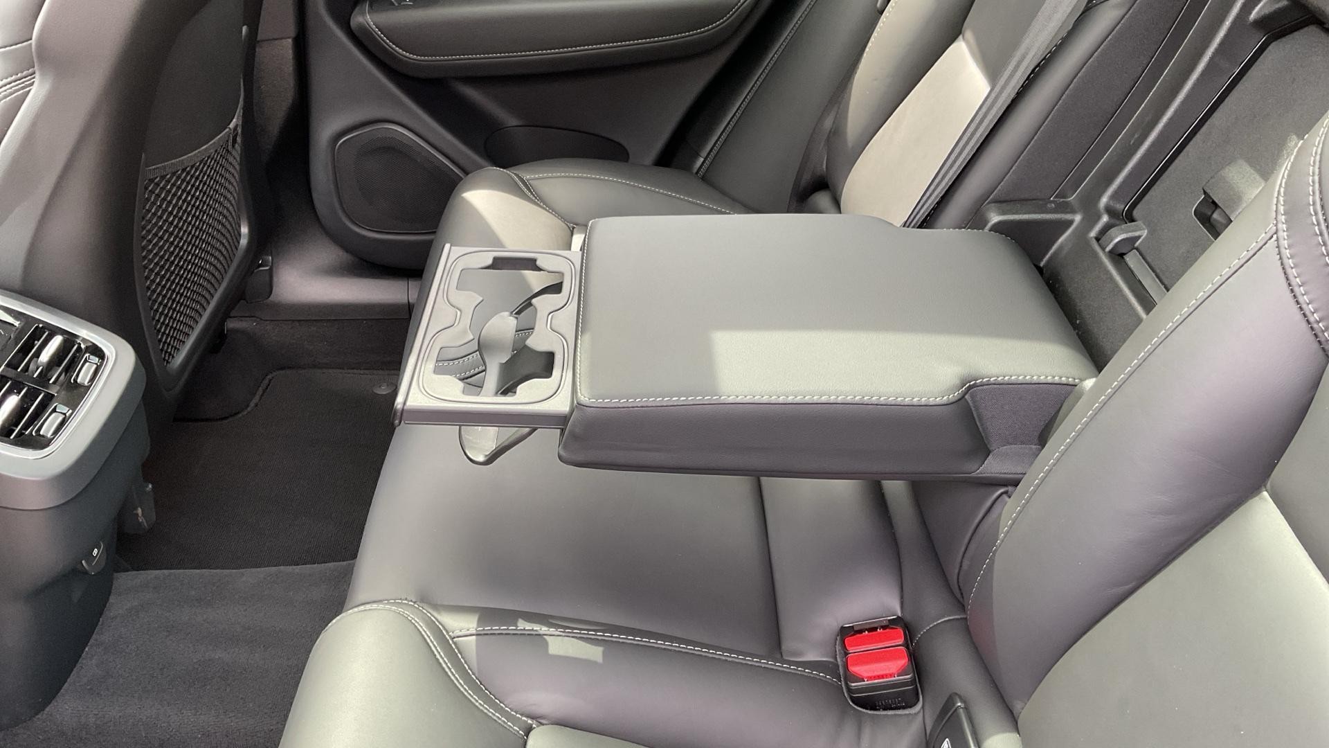 Volvo XC60 Image 33