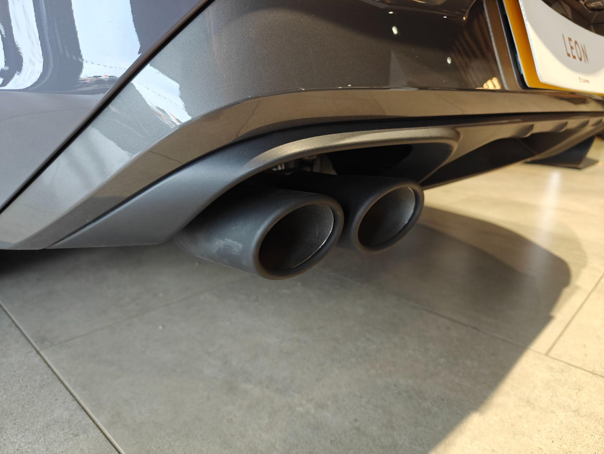 CUPRA Leon Image 9