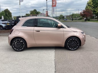 Fiat 500 Electric 42kWh Auto 3dr null Image 2