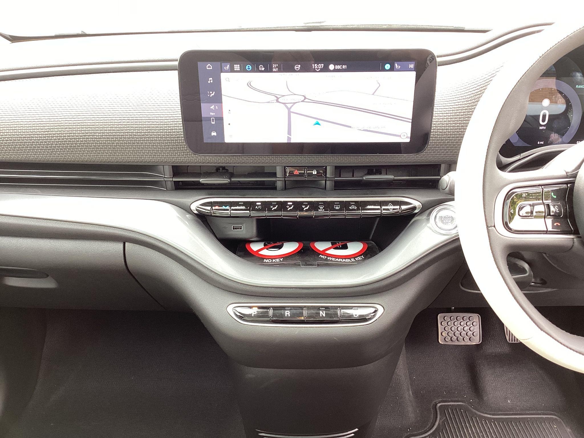 Fiat 500 Electric Image 15