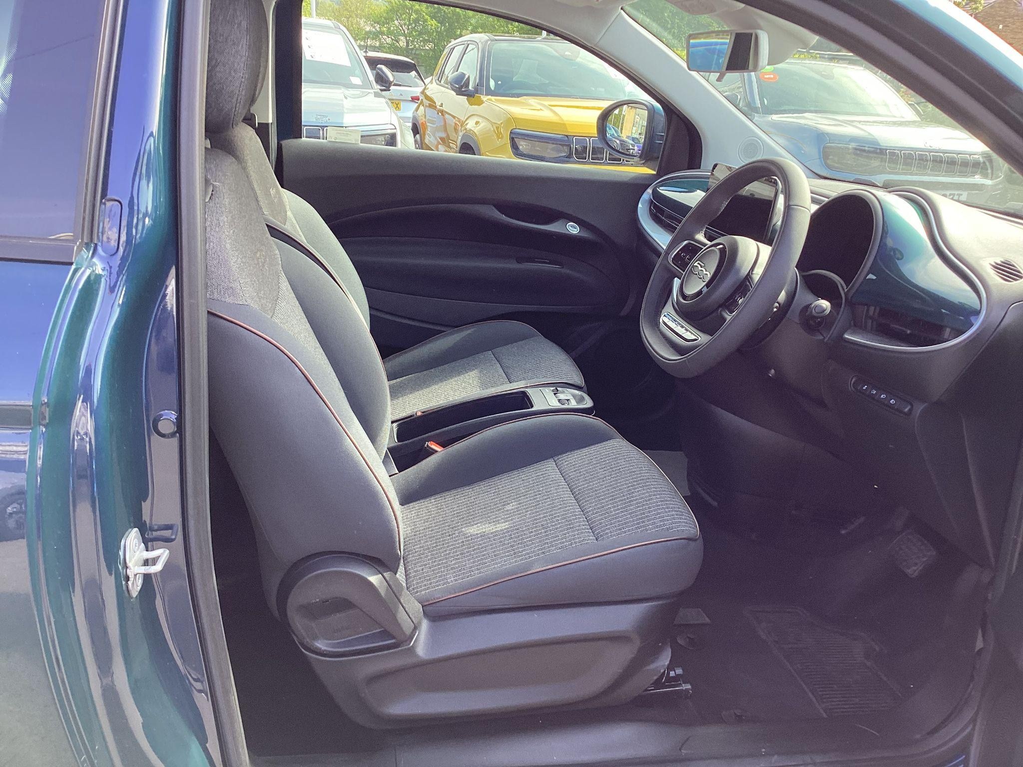 Fiat 500e Image 14