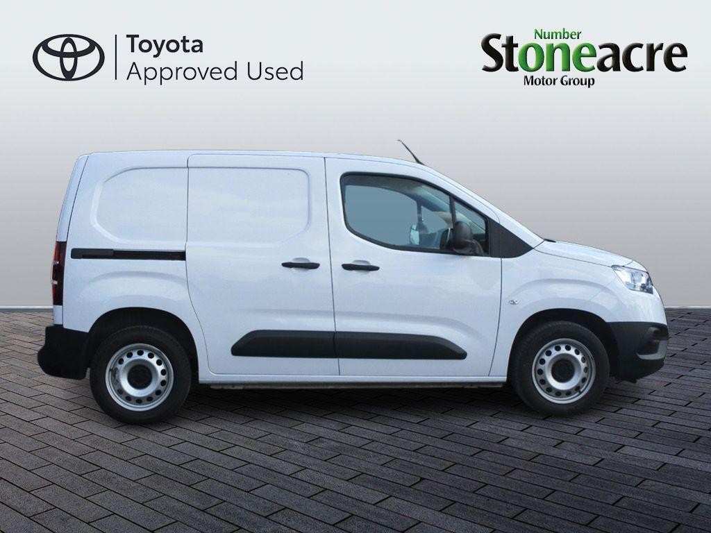 Toyota Proace City Image 4