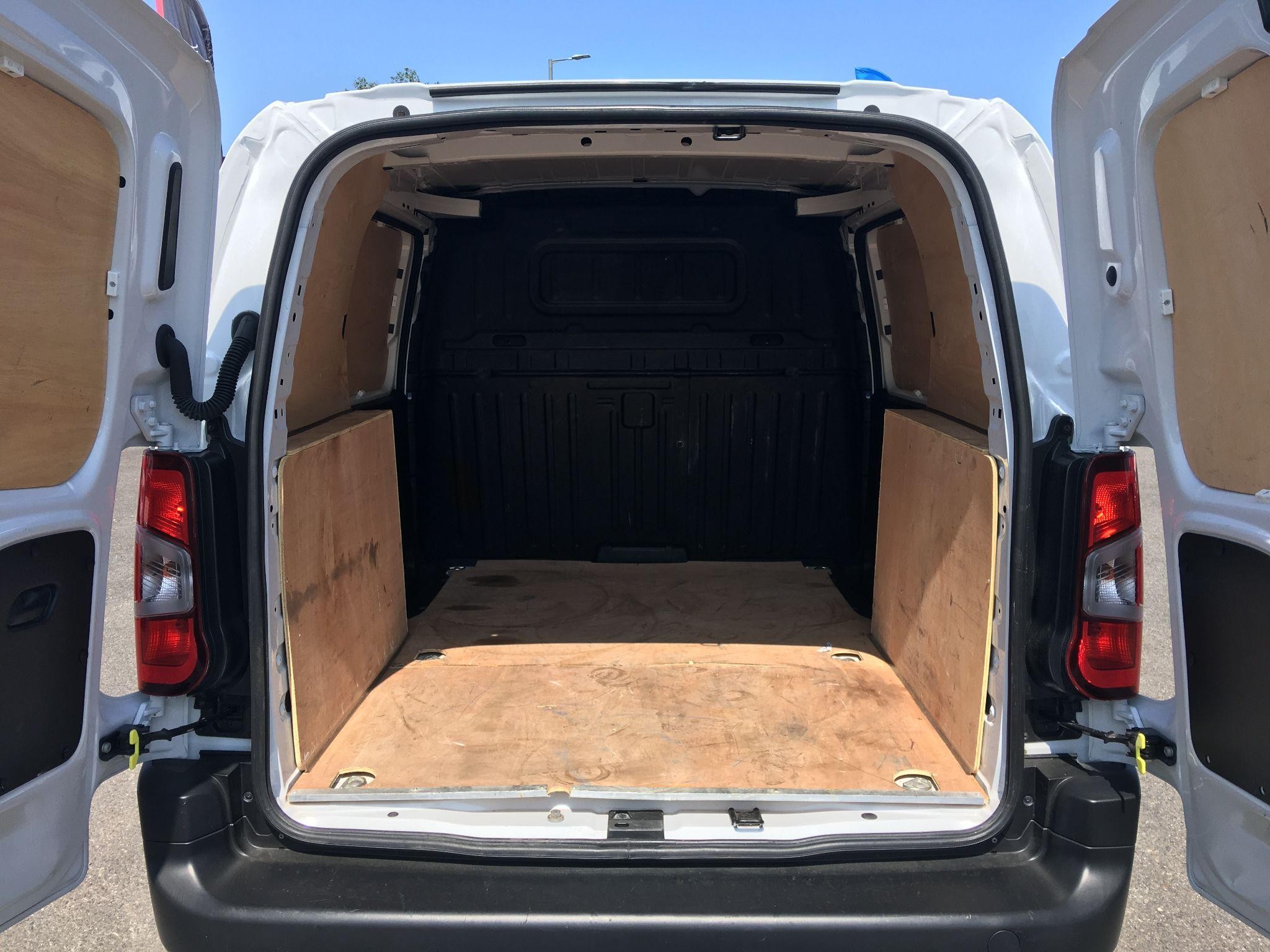 Toyota Proace City Image 12