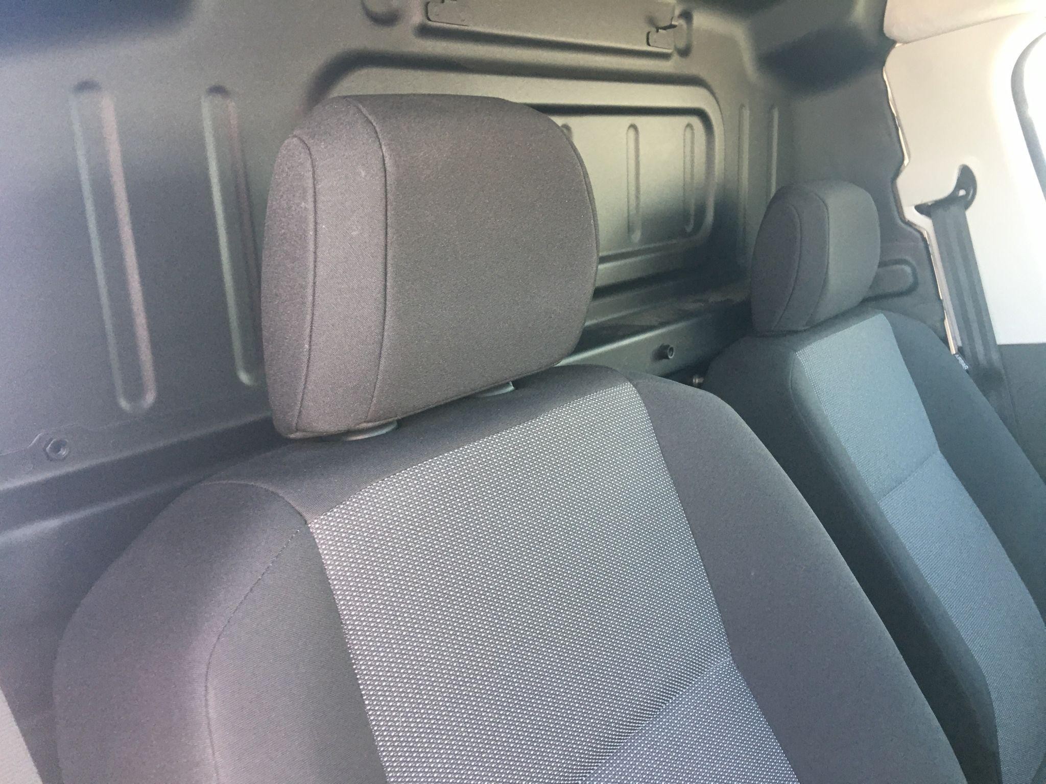 Toyota Proace City Image 18