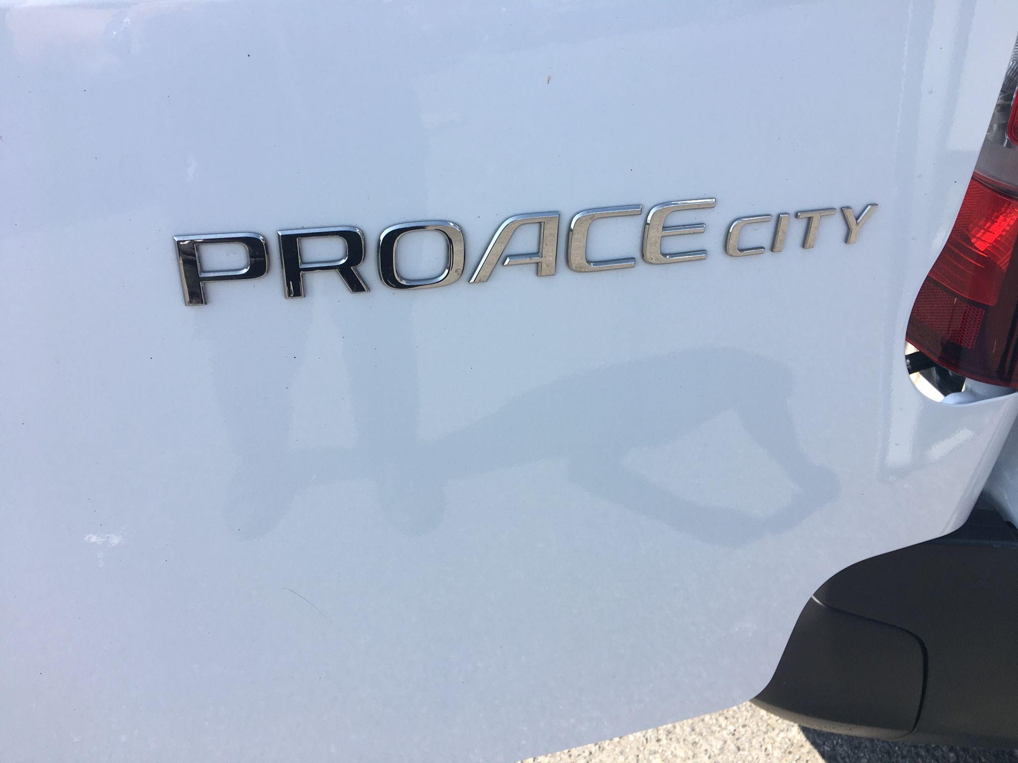 Toyota Proace City Image 26