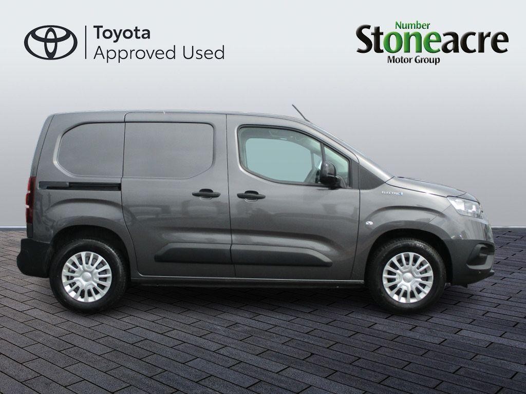 Toyota Proace City Image 4
