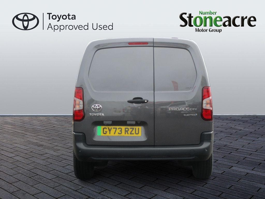 Toyota Proace City Image 6