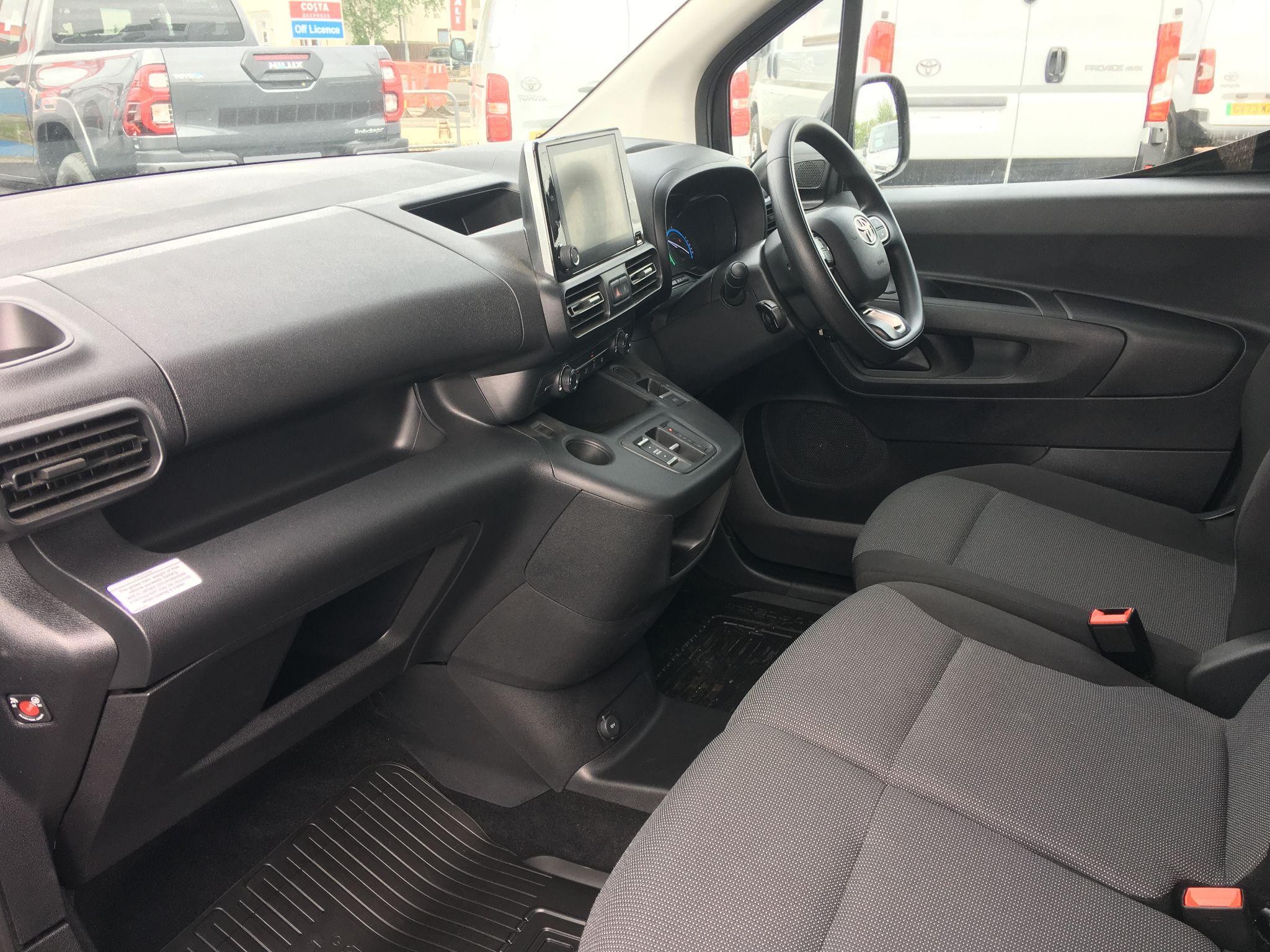 Toyota Proace City Image 14