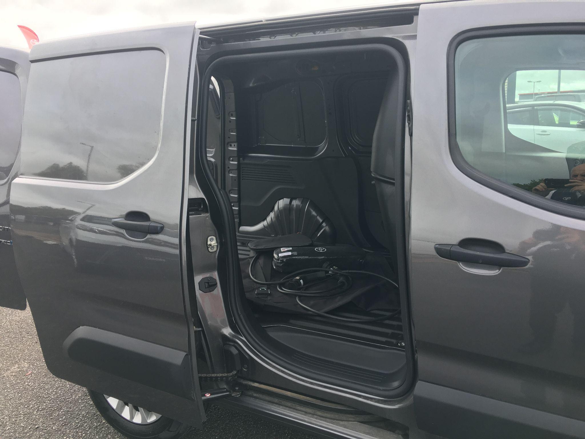 Toyota Proace City Image 19