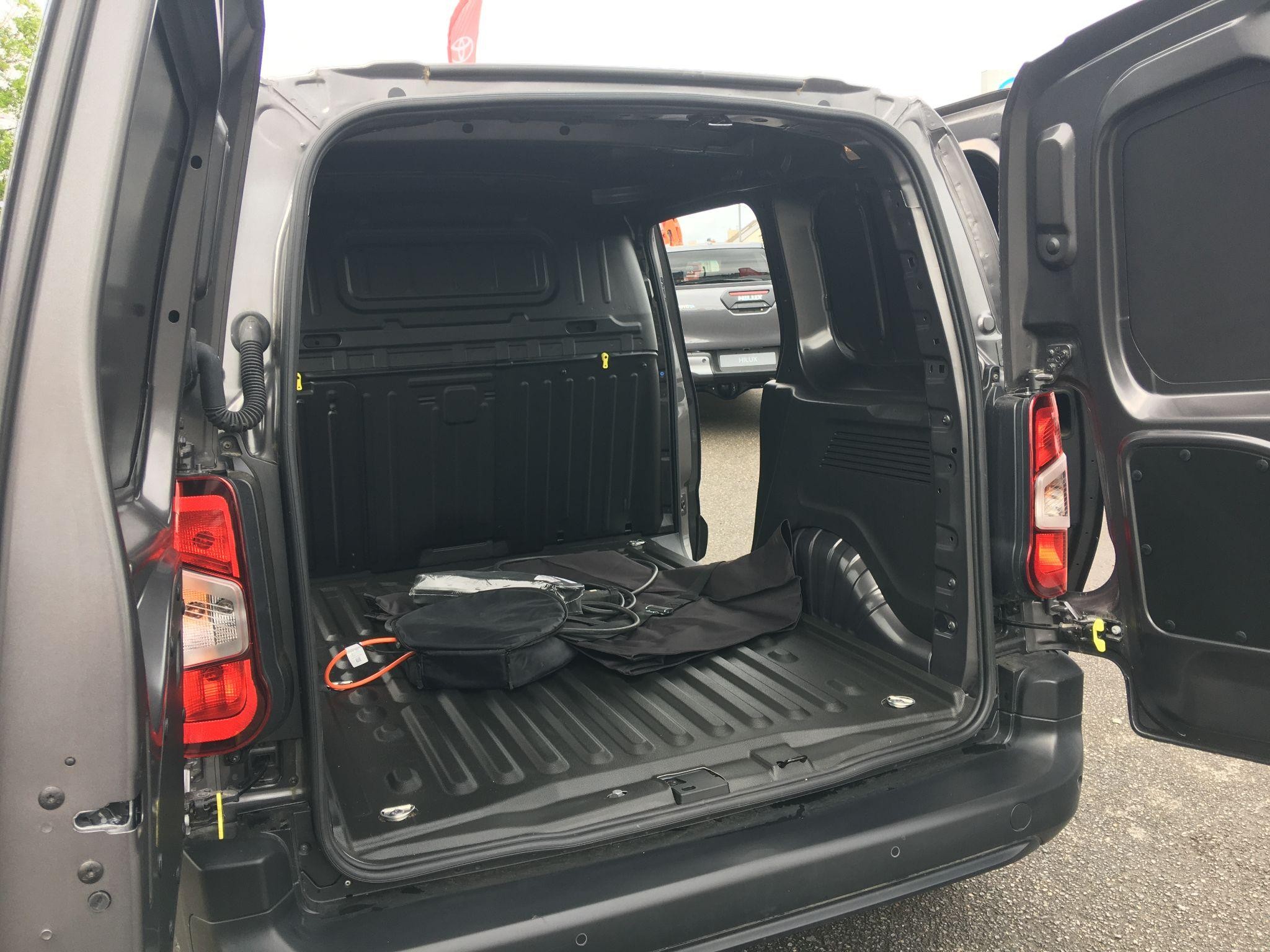Toyota Proace City Image 24