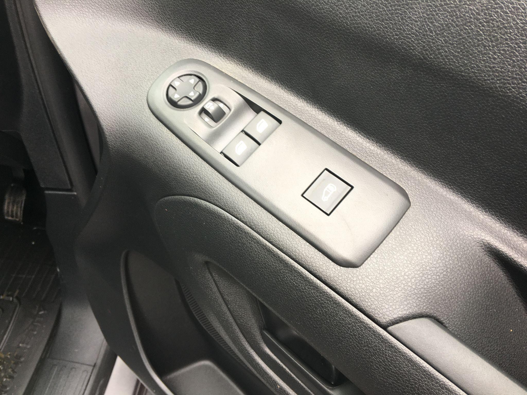 Toyota Proace City Image 30