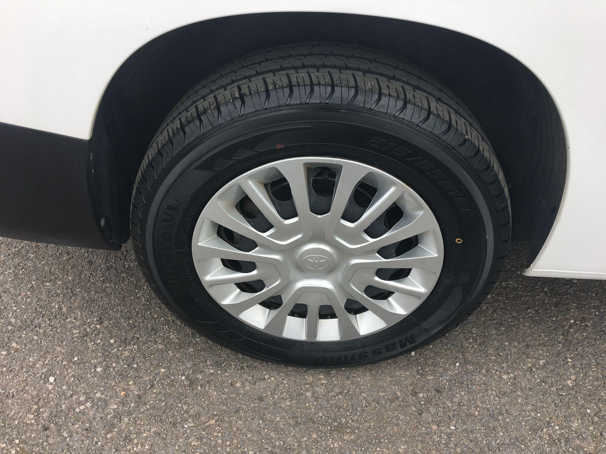 Toyota Proace City Image 11