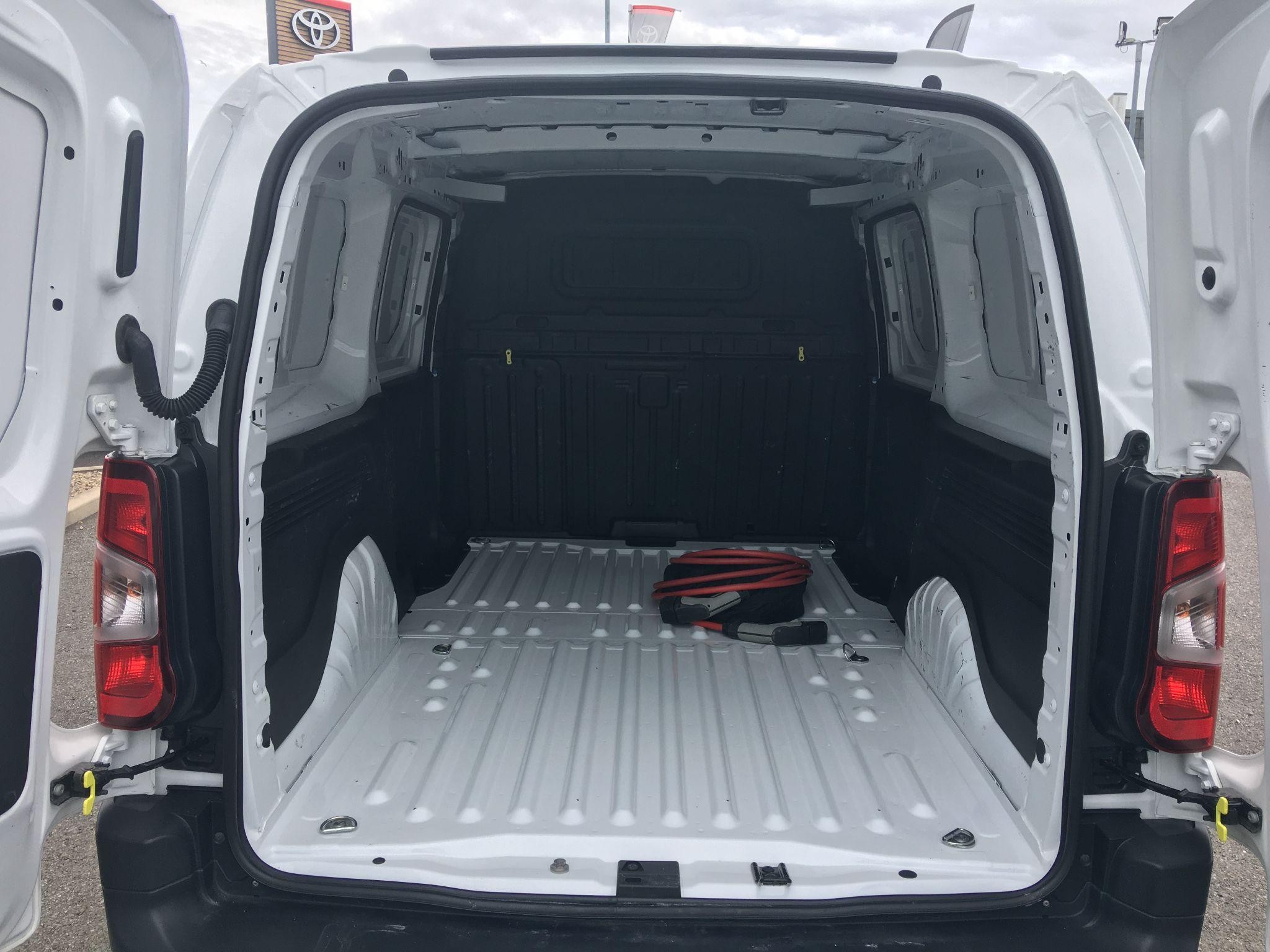 Toyota Proace City Image 12