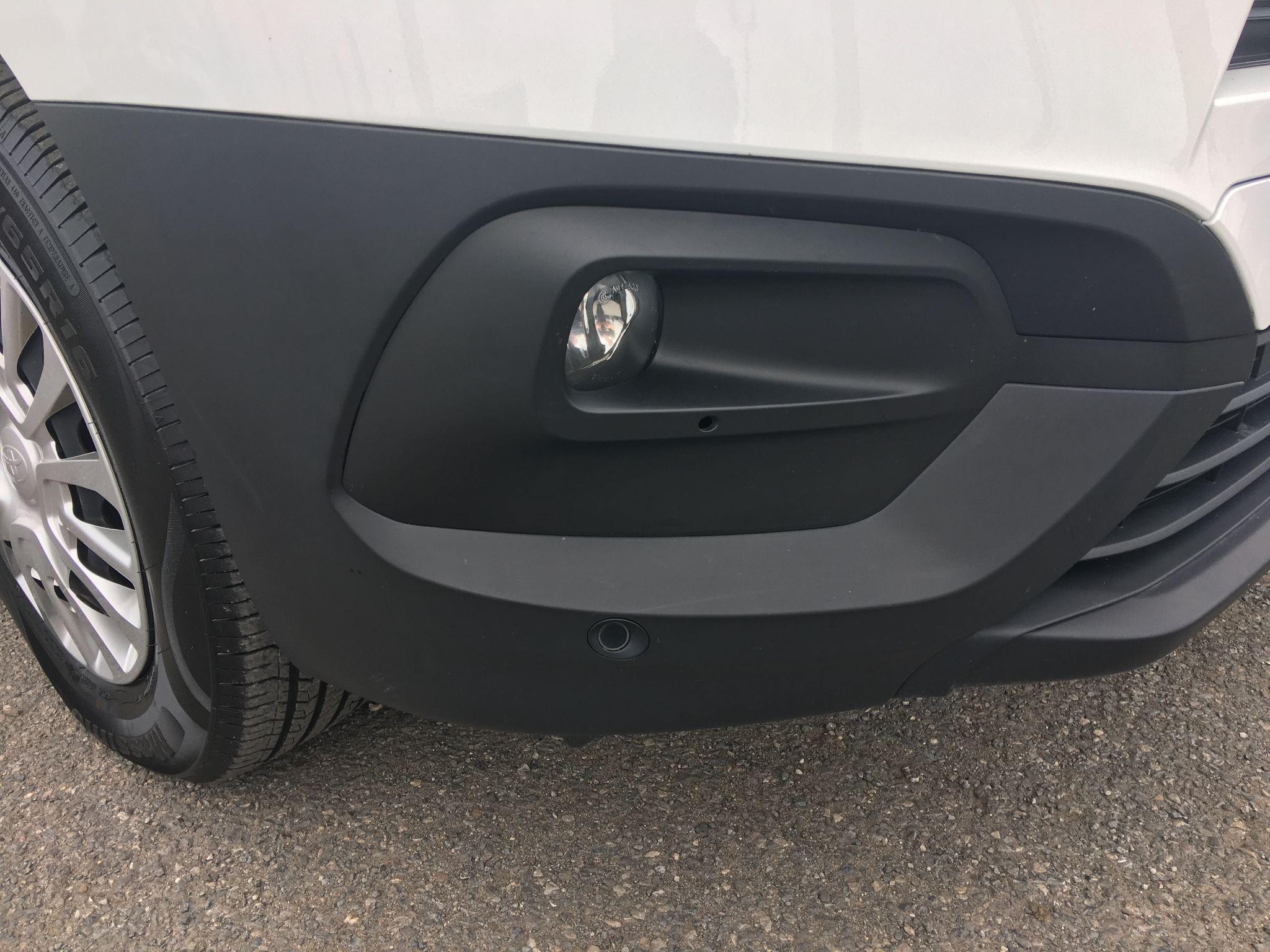 Toyota Proace City Image 40