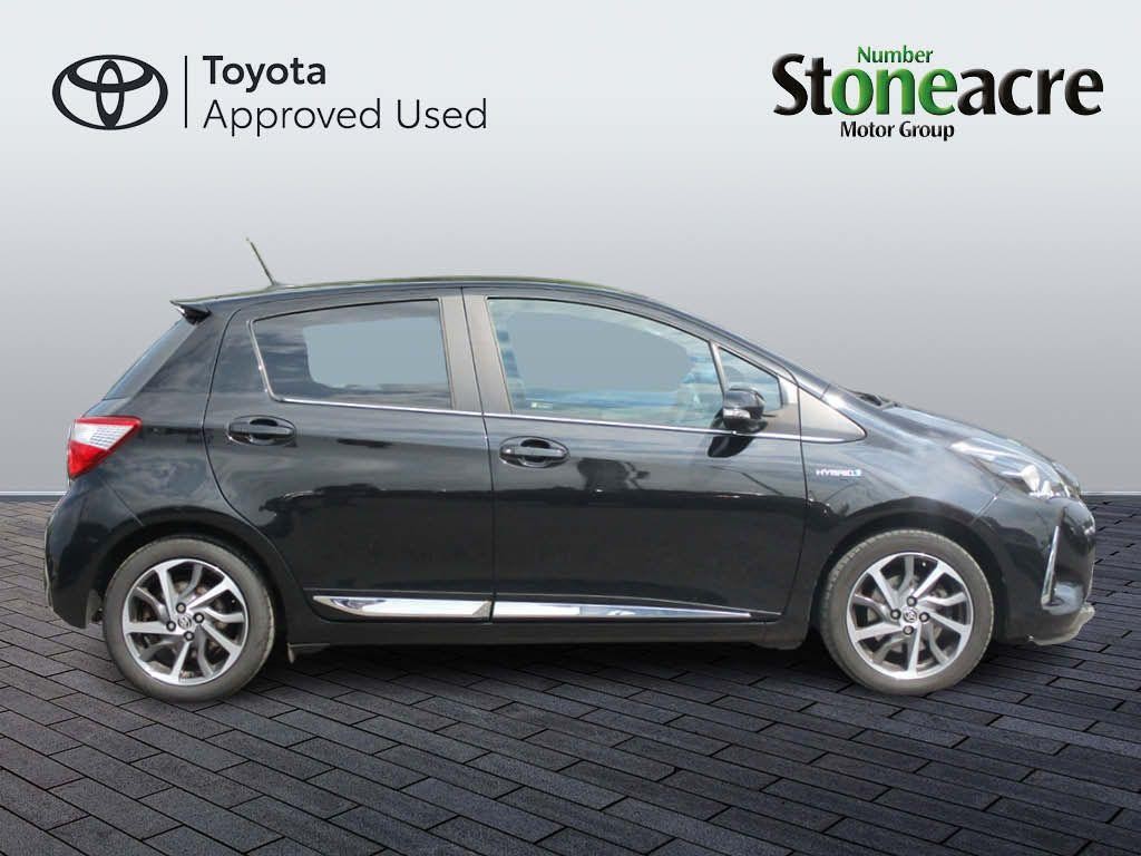 Toyota Yaris Image 4