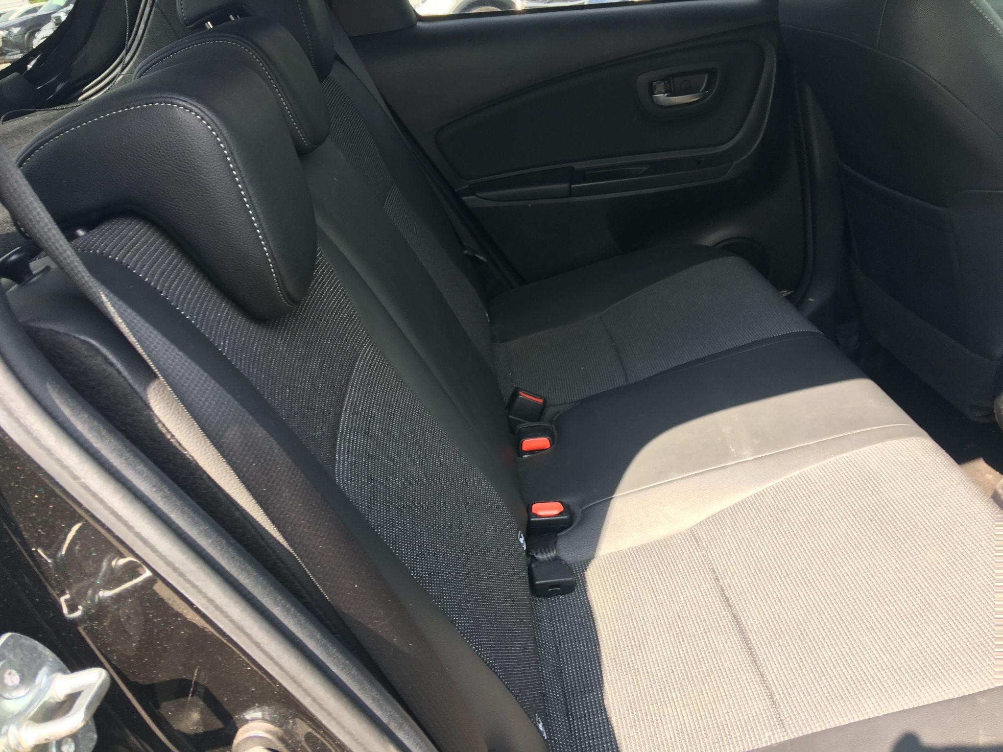 Toyota Yaris Image 19