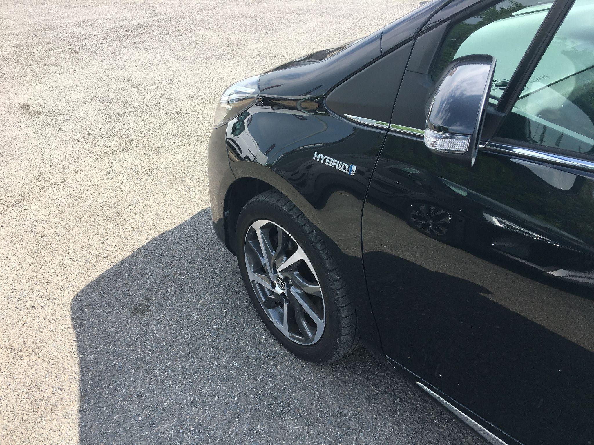 Toyota Yaris Image 25