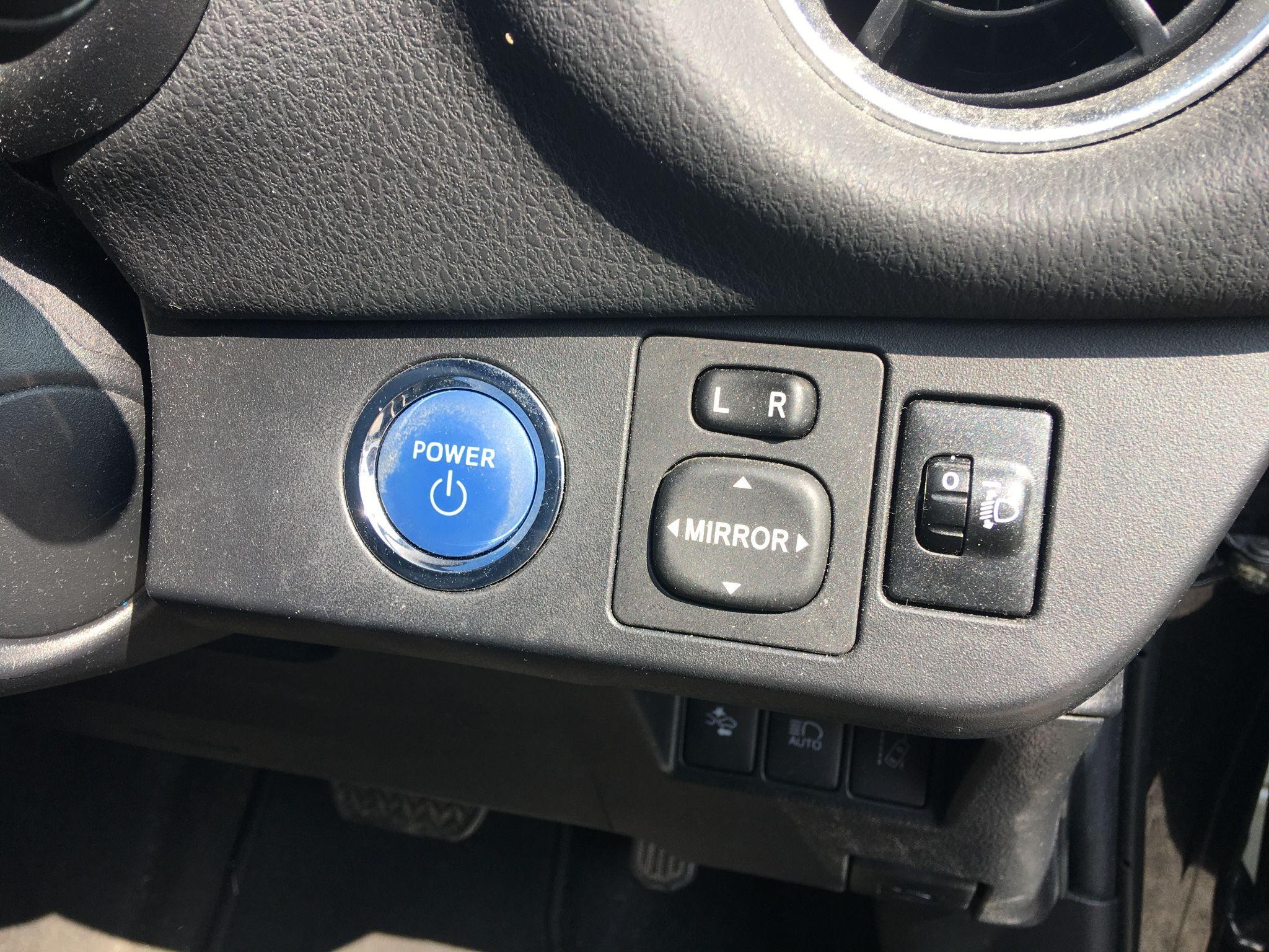 Toyota Yaris Image 35