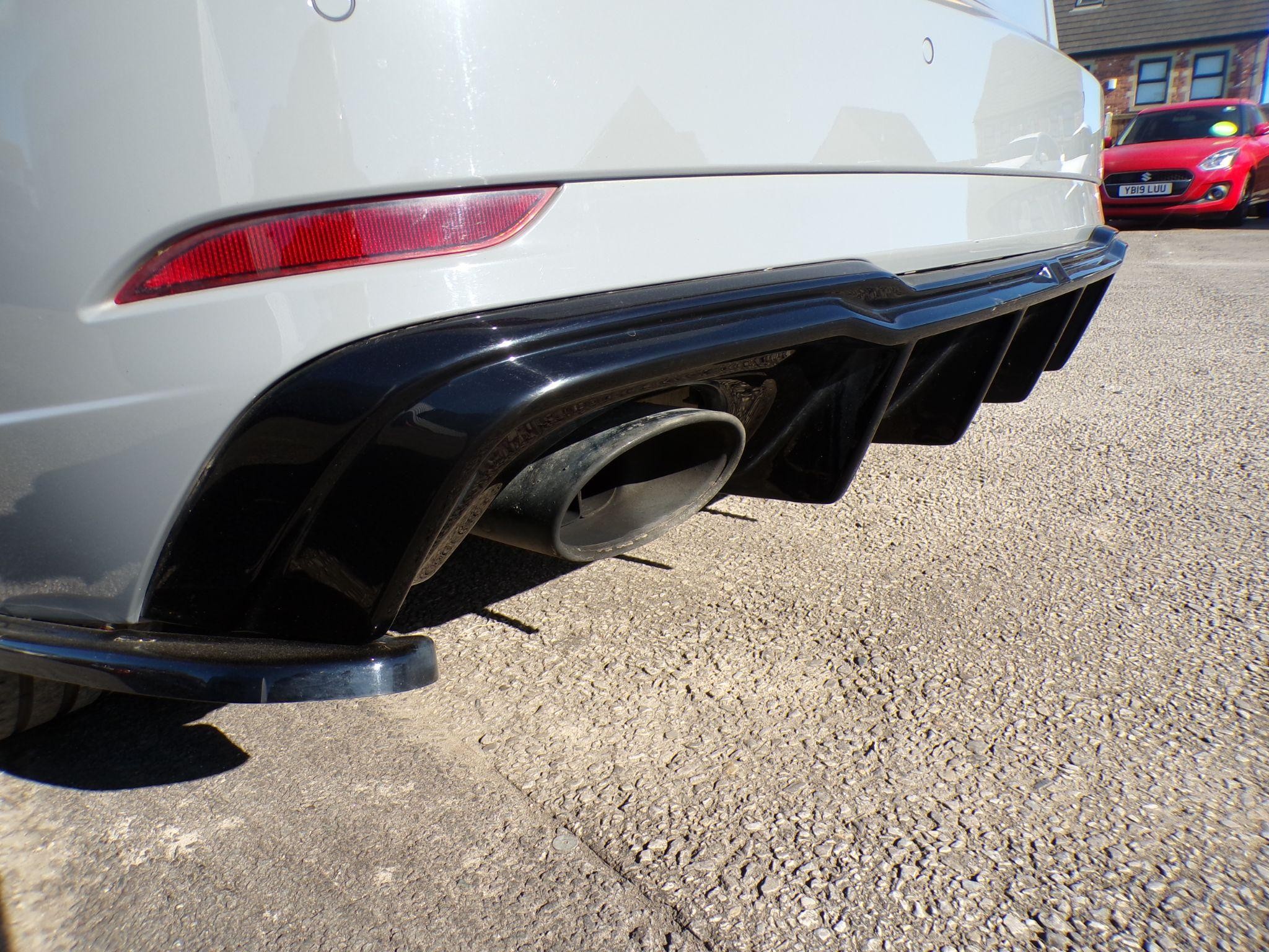 Audi RS3 Image 9