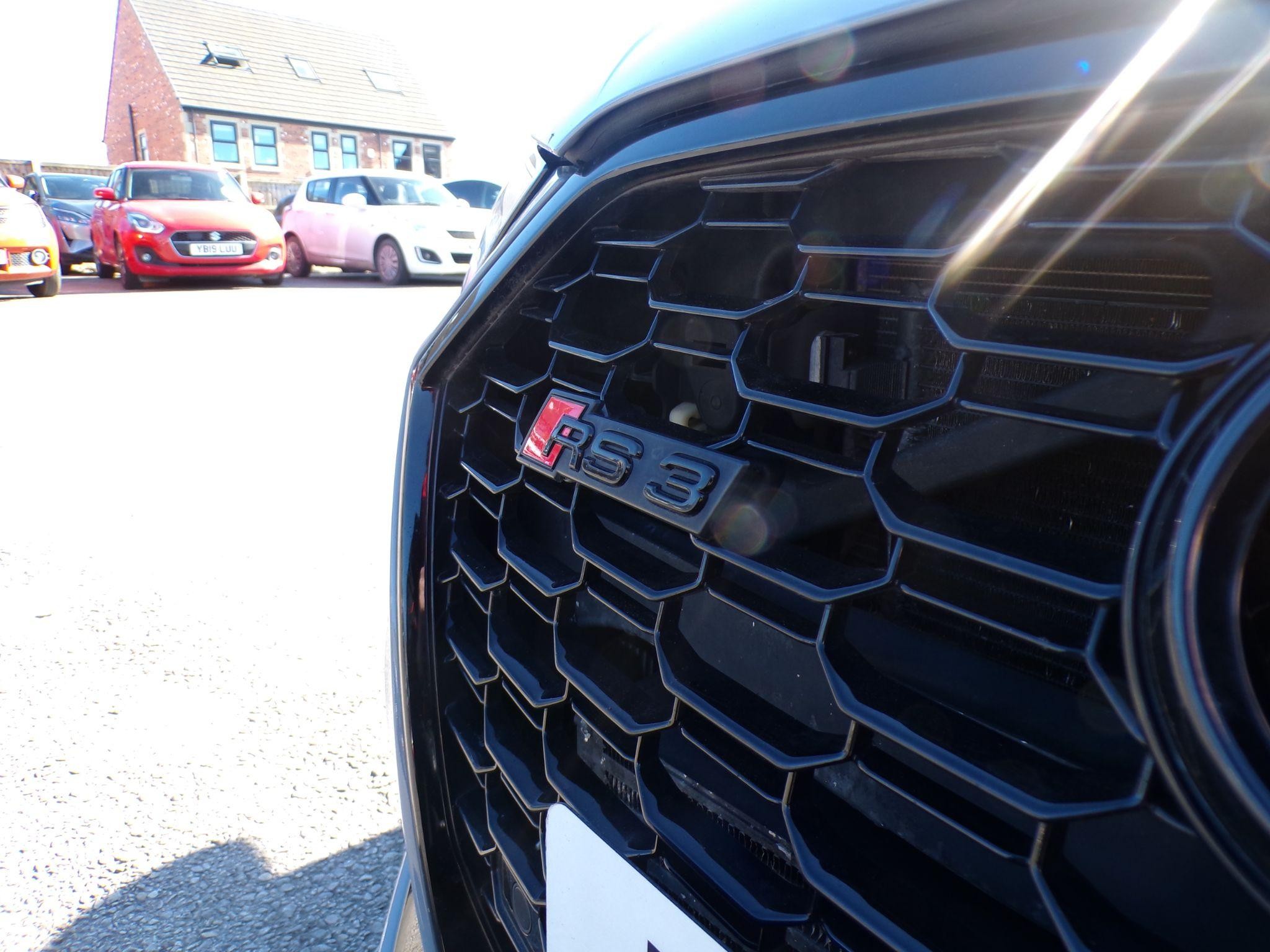Audi RS3 Image 10