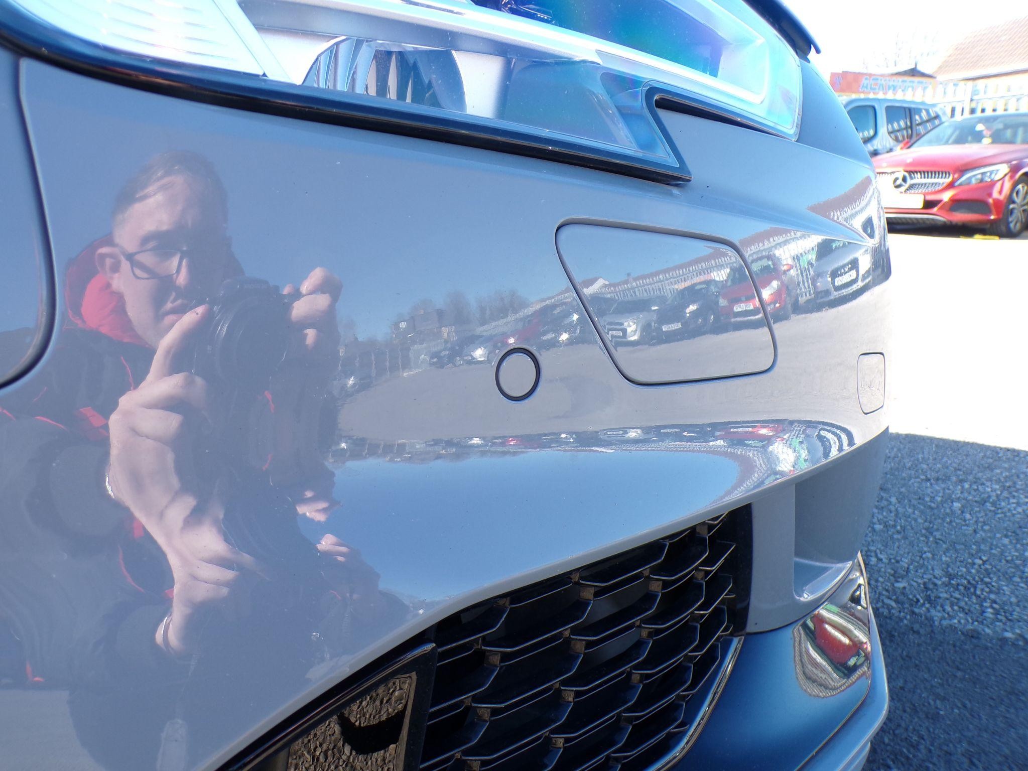 Audi RS3 Image 38