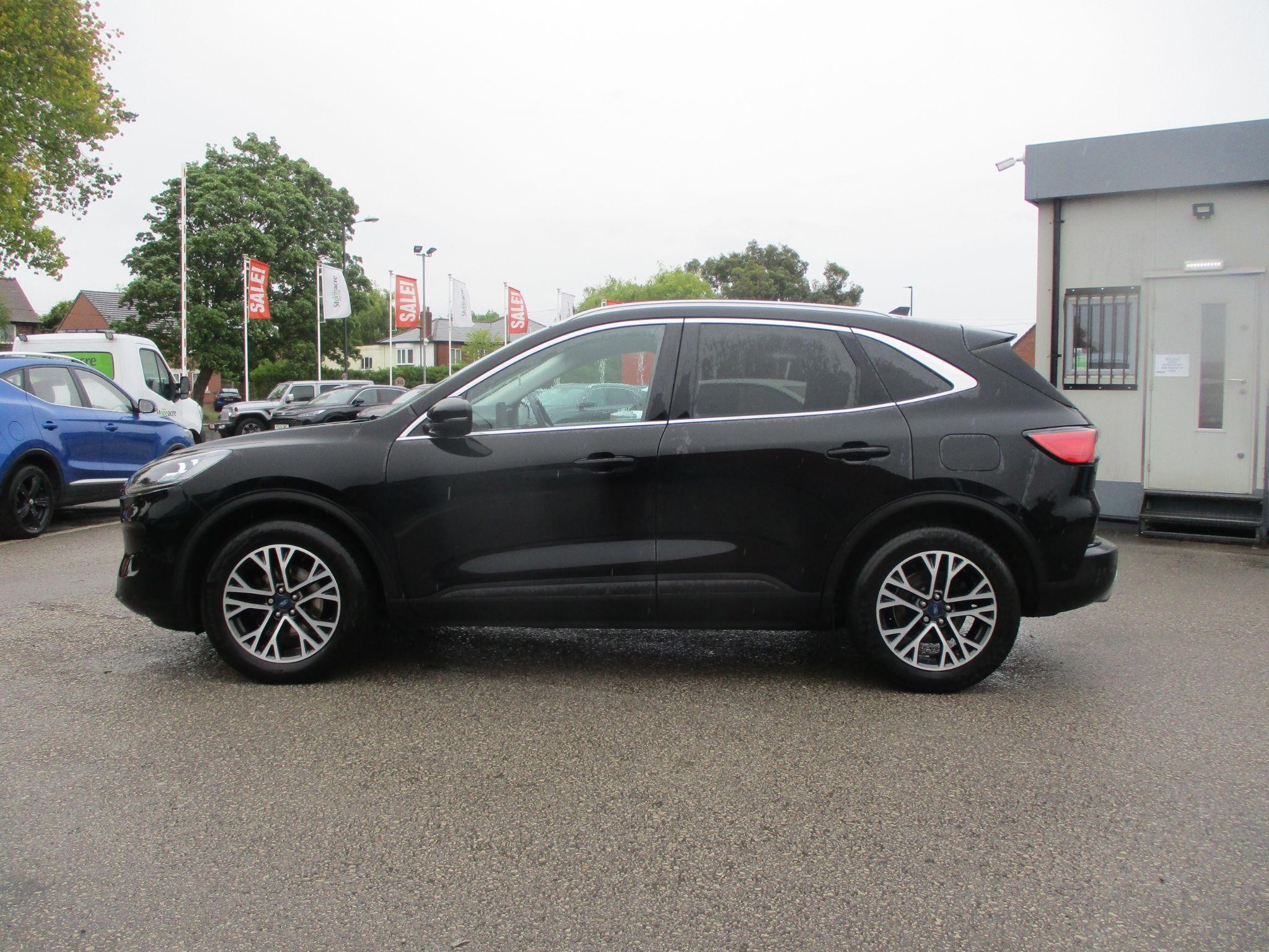 Ford Kuga Image 6
