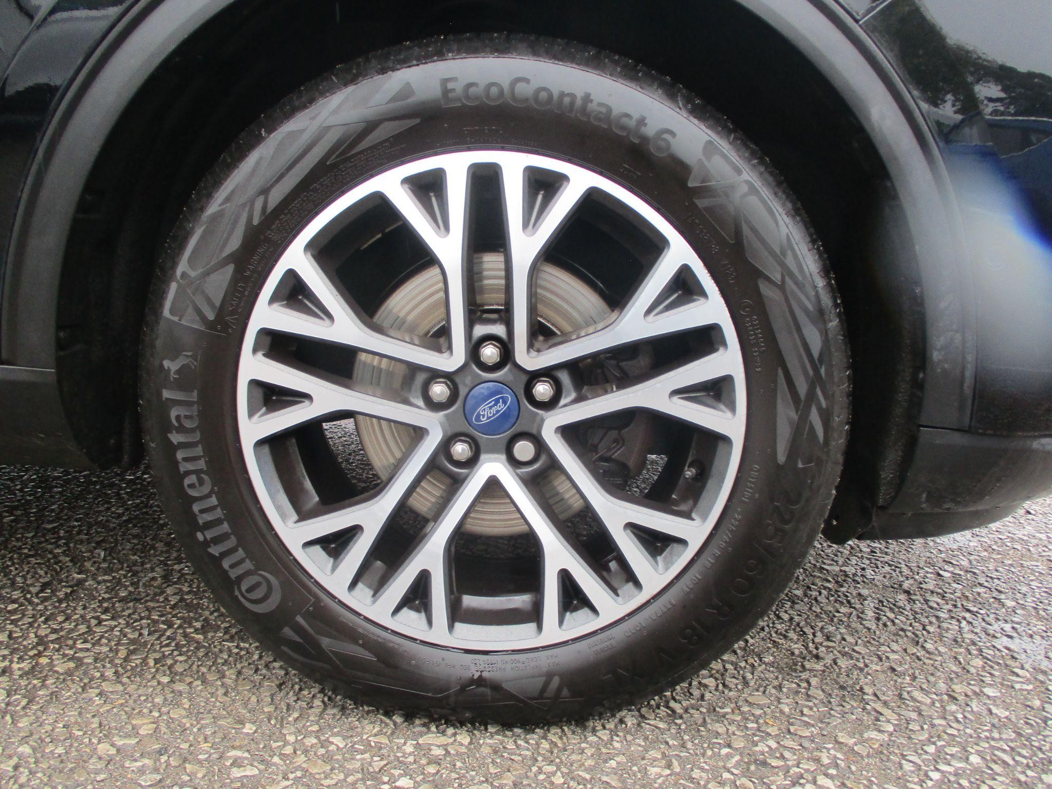 Ford Kuga Image 9