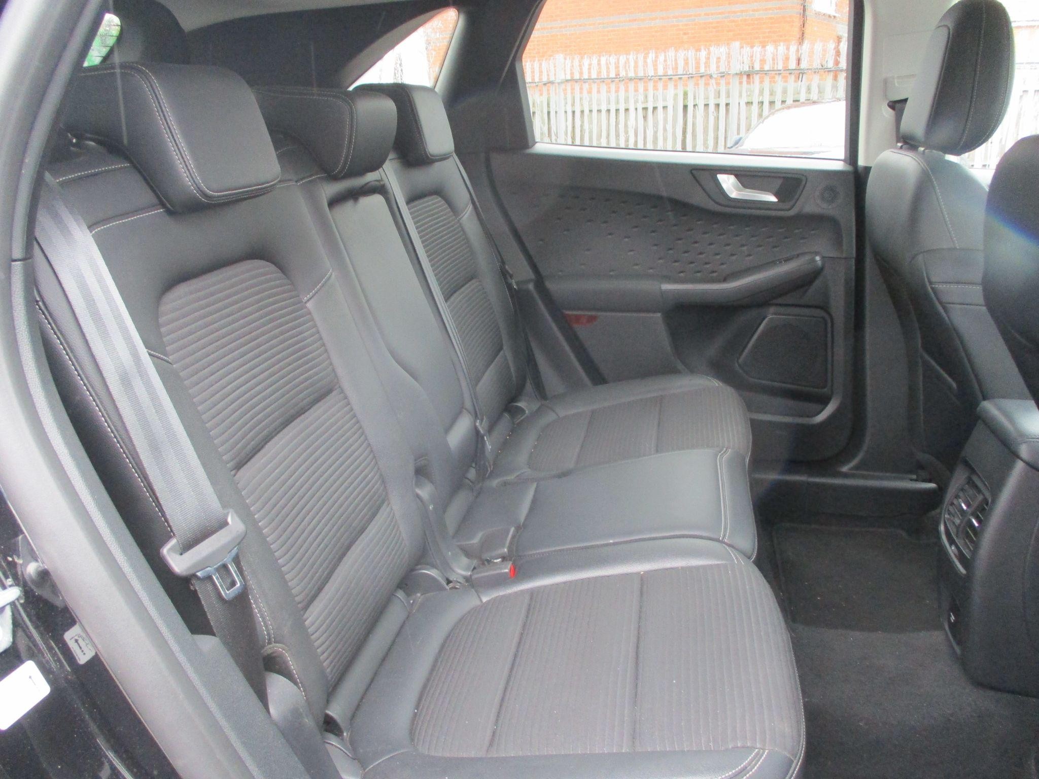 Ford Kuga Image 13