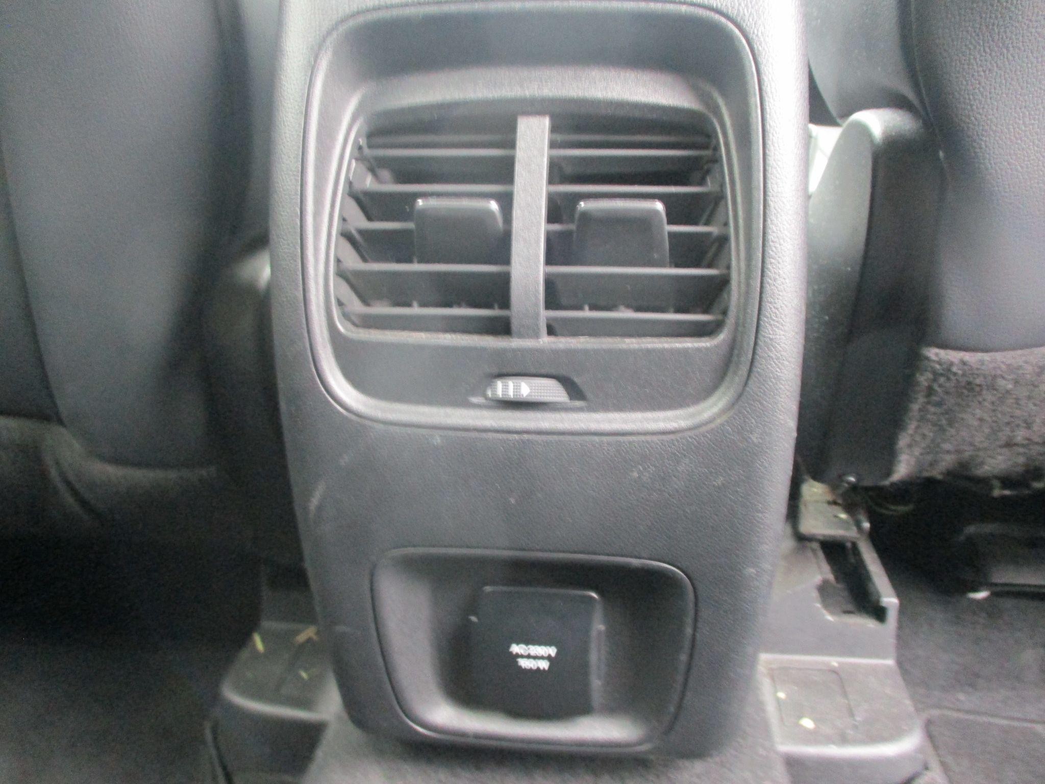 Ford Kuga Image 15