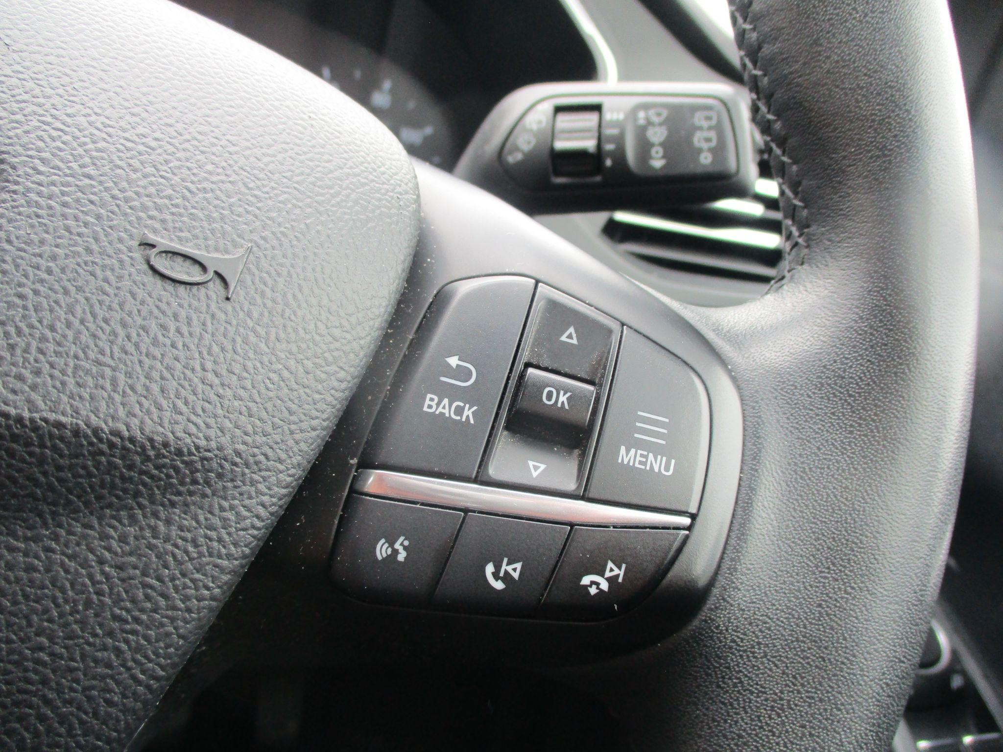 Ford Kuga Image 20