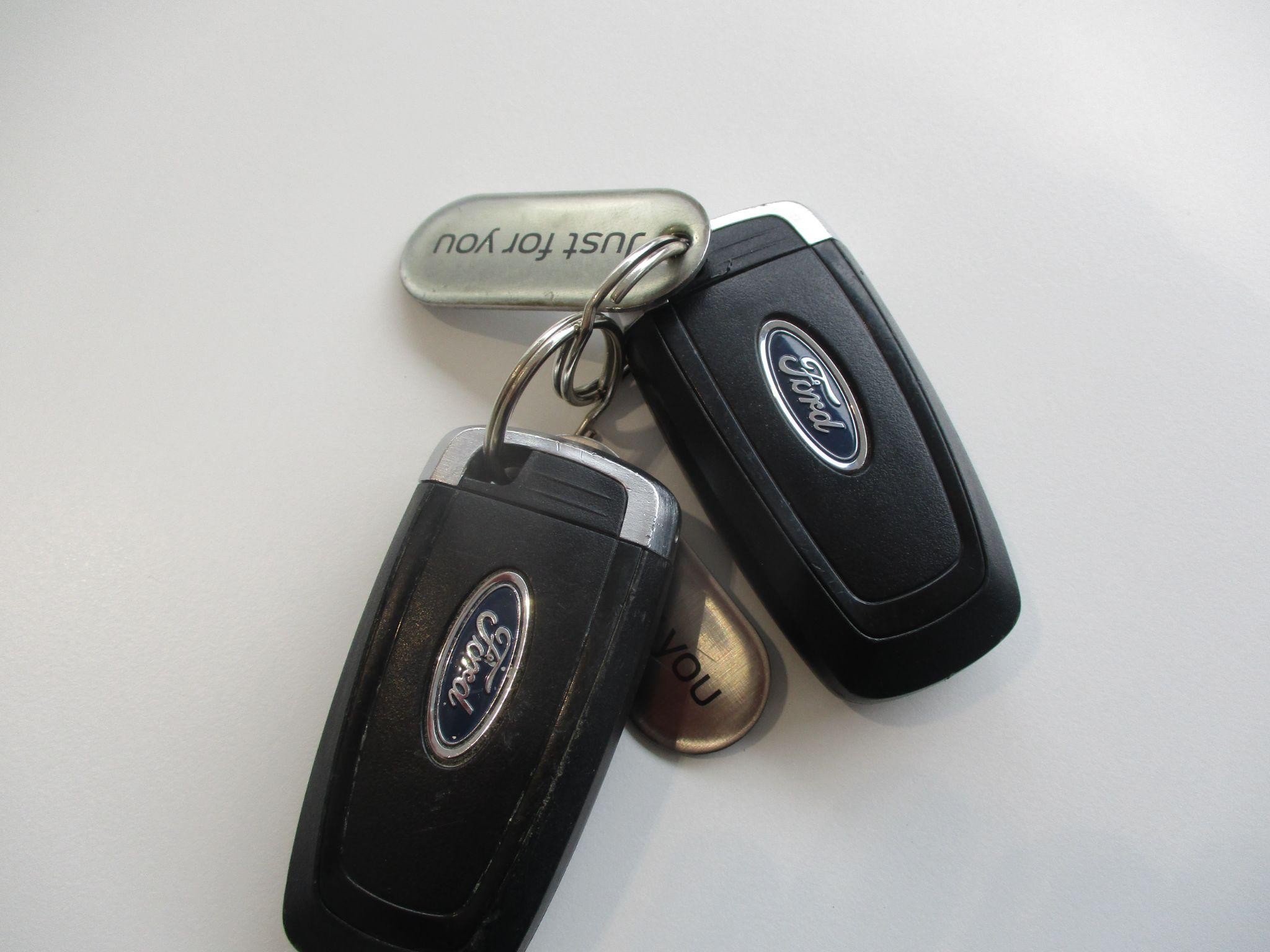 Ford Kuga Image 33