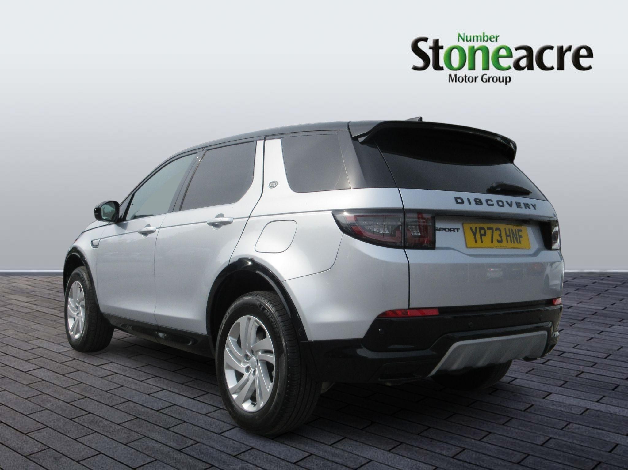 Land Rover Discovery Sport Image 4