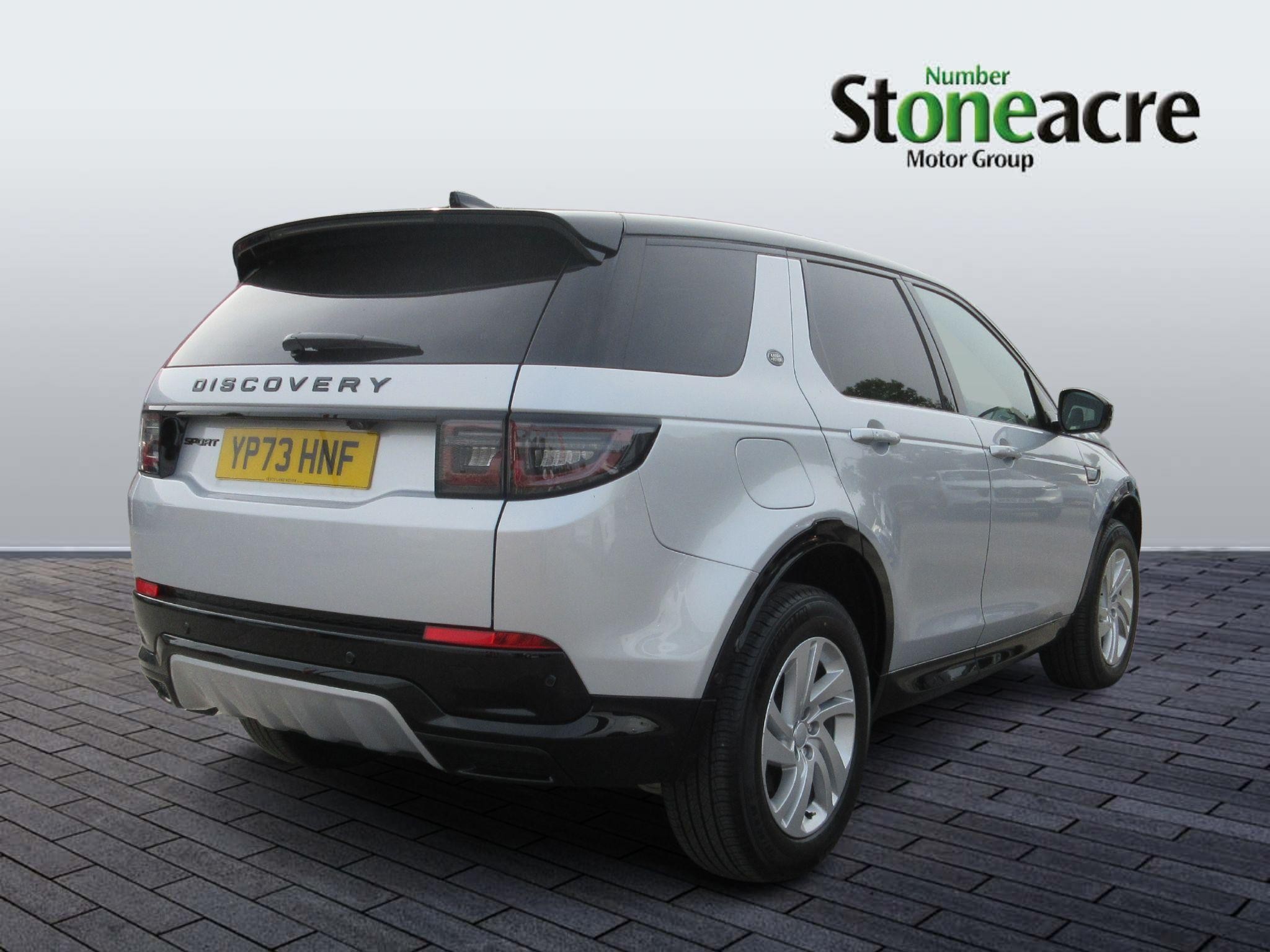 Land Rover Discovery Sport Image 6