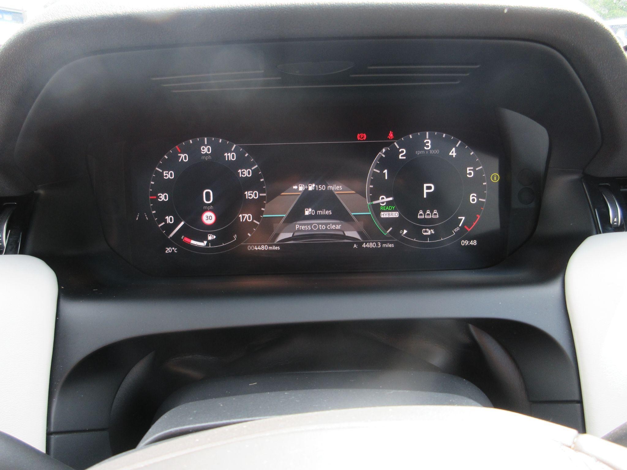 Land Rover Discovery Sport Image 12