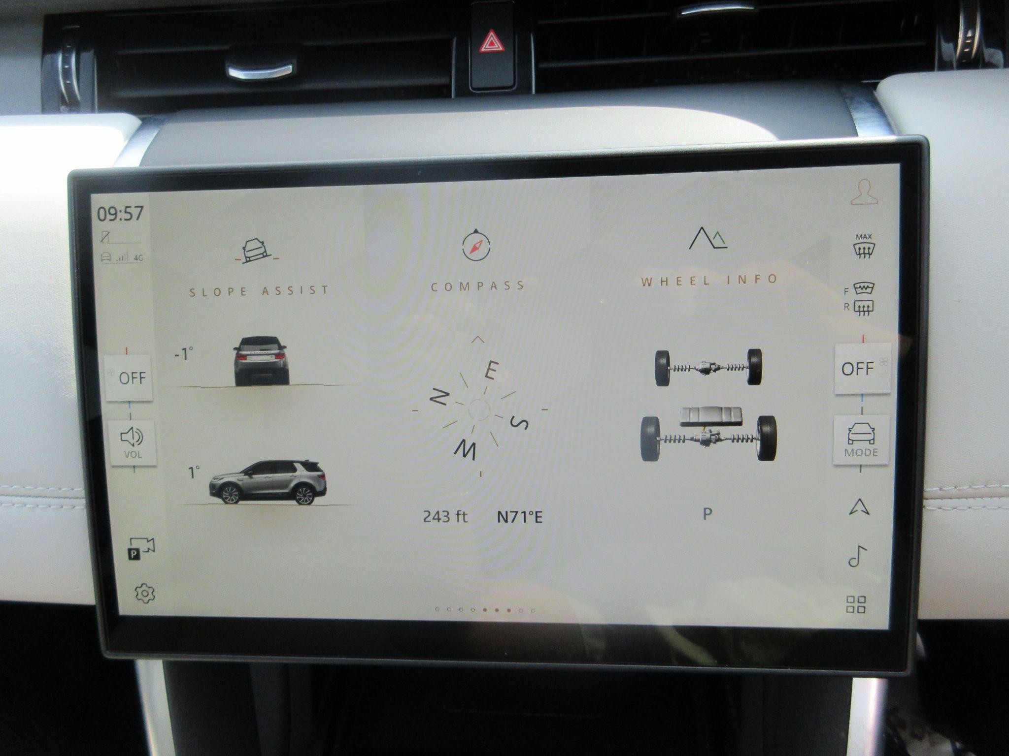 Land Rover Discovery Sport Image 39