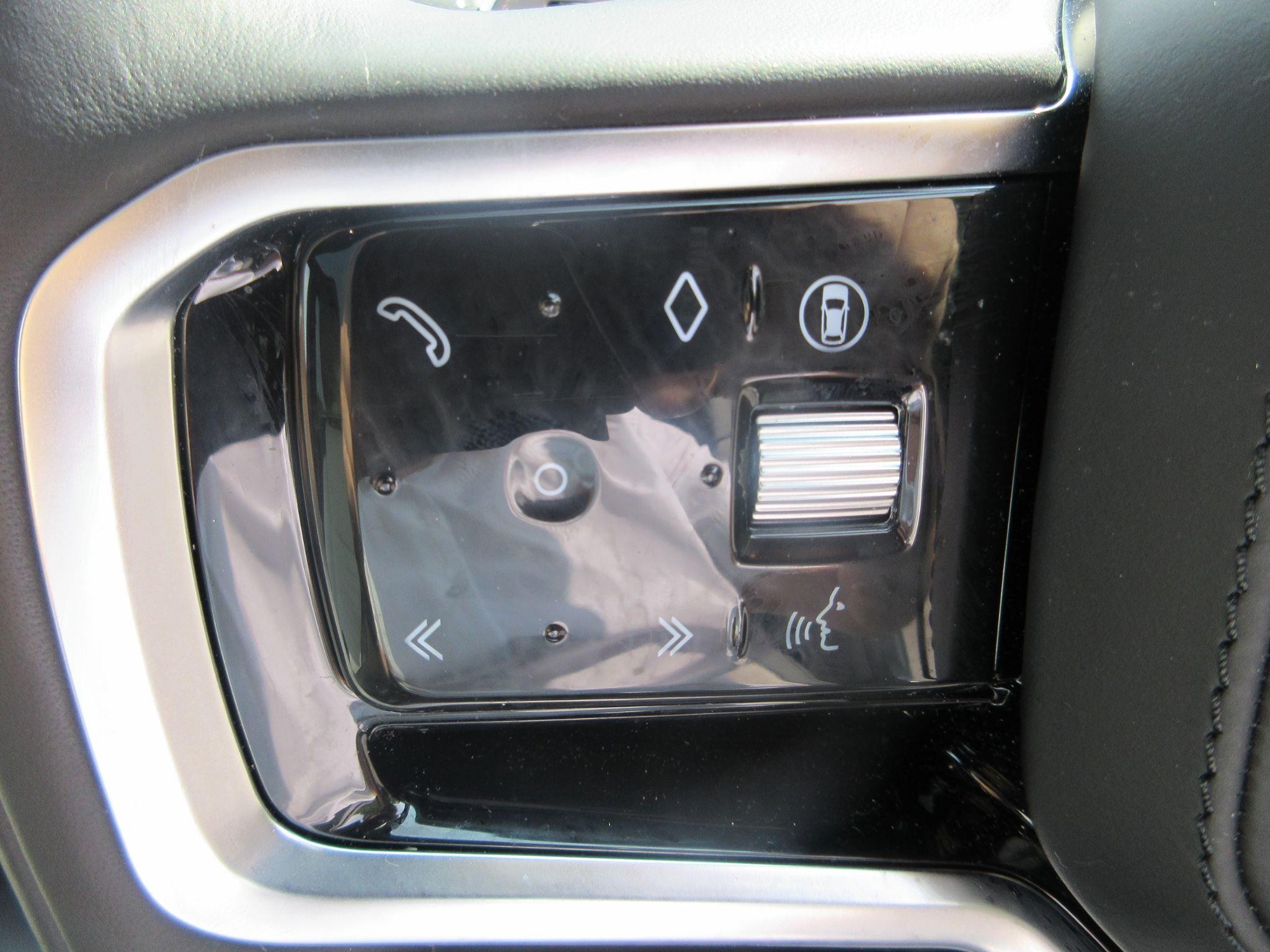 Land Rover Discovery Sport Image 43