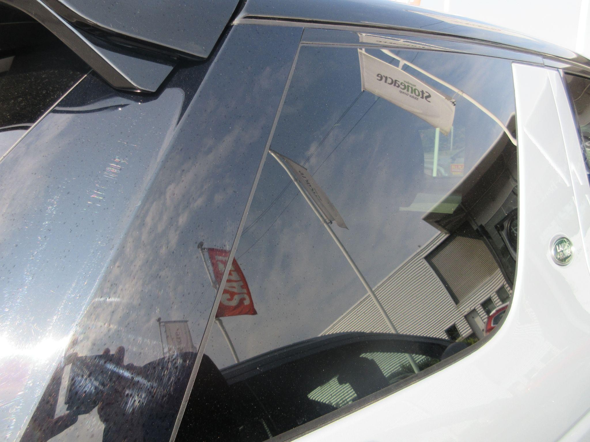 Land Rover Discovery Sport Image 53