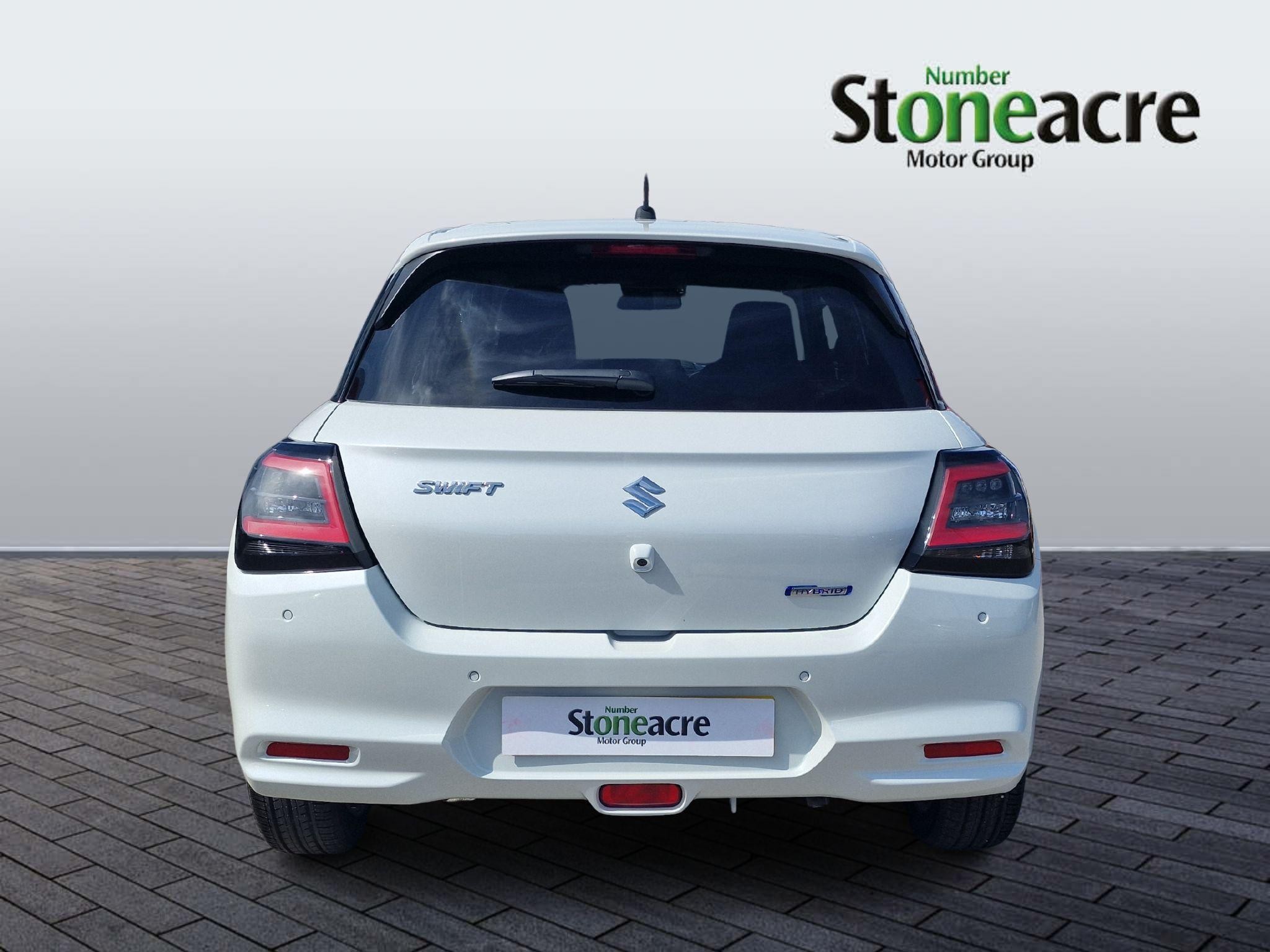 Suzuki Swift Image 7