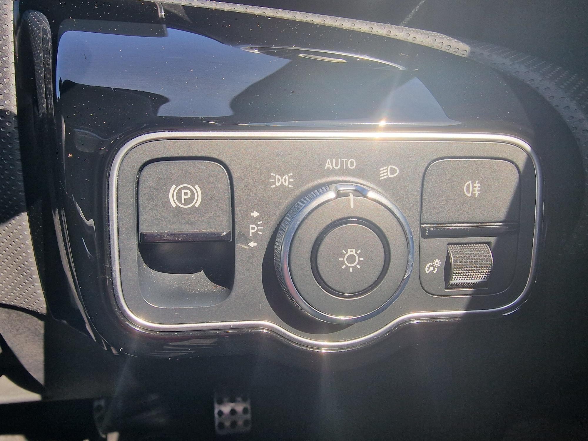 Mercedes-Benz A-Class Image 37