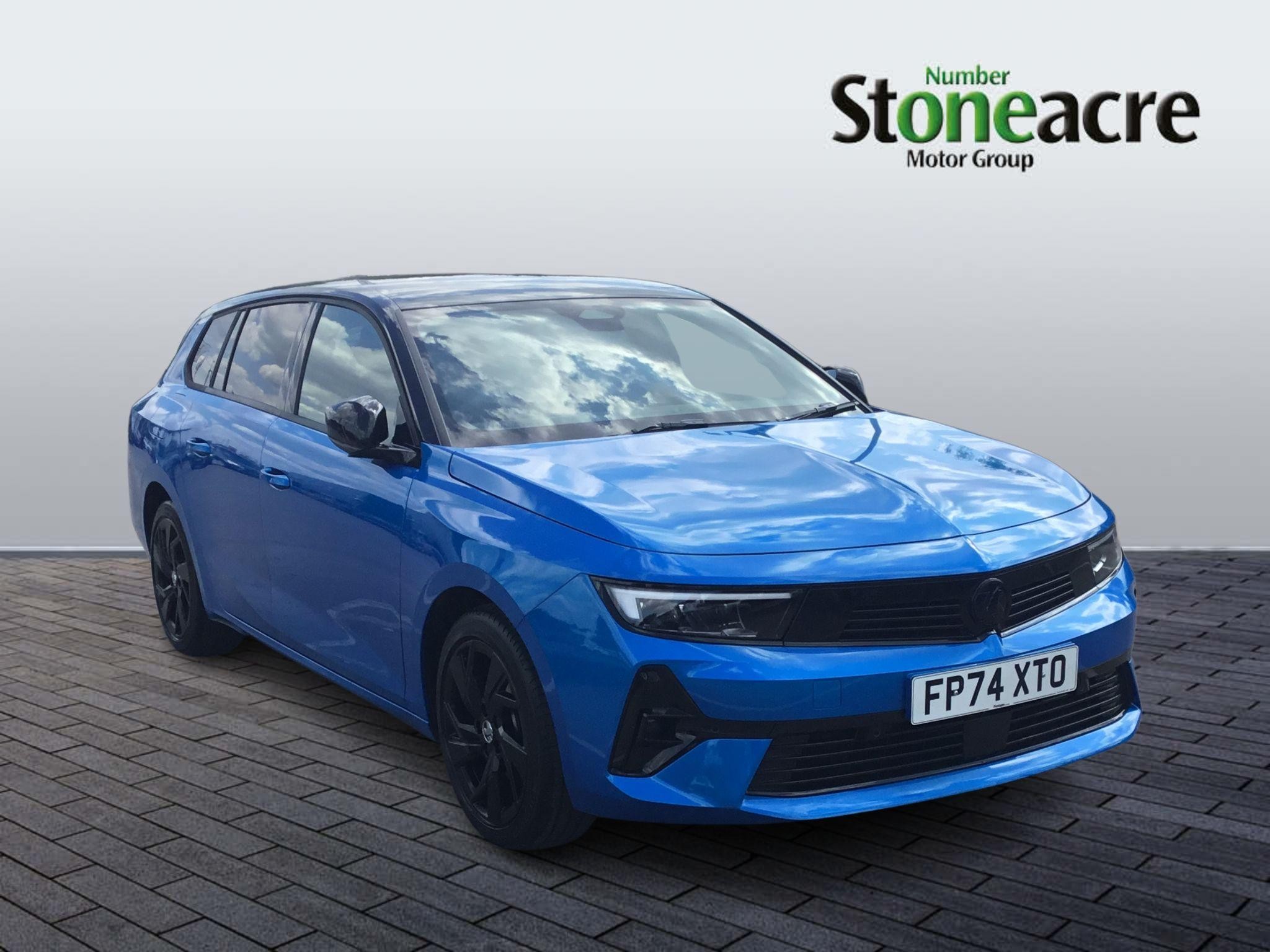 Vauxhall Astra Image 1