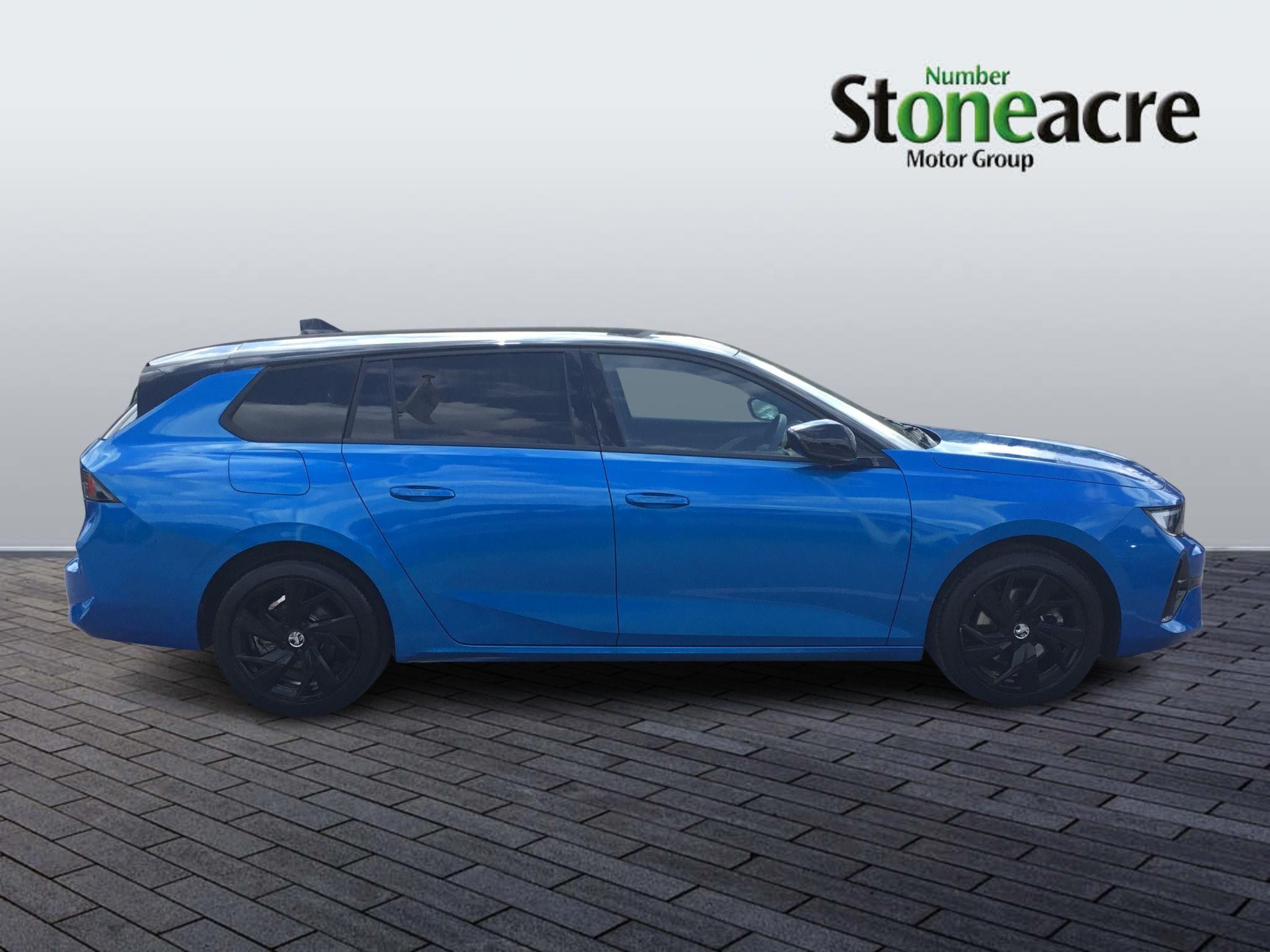 Vauxhall Astra Image 2