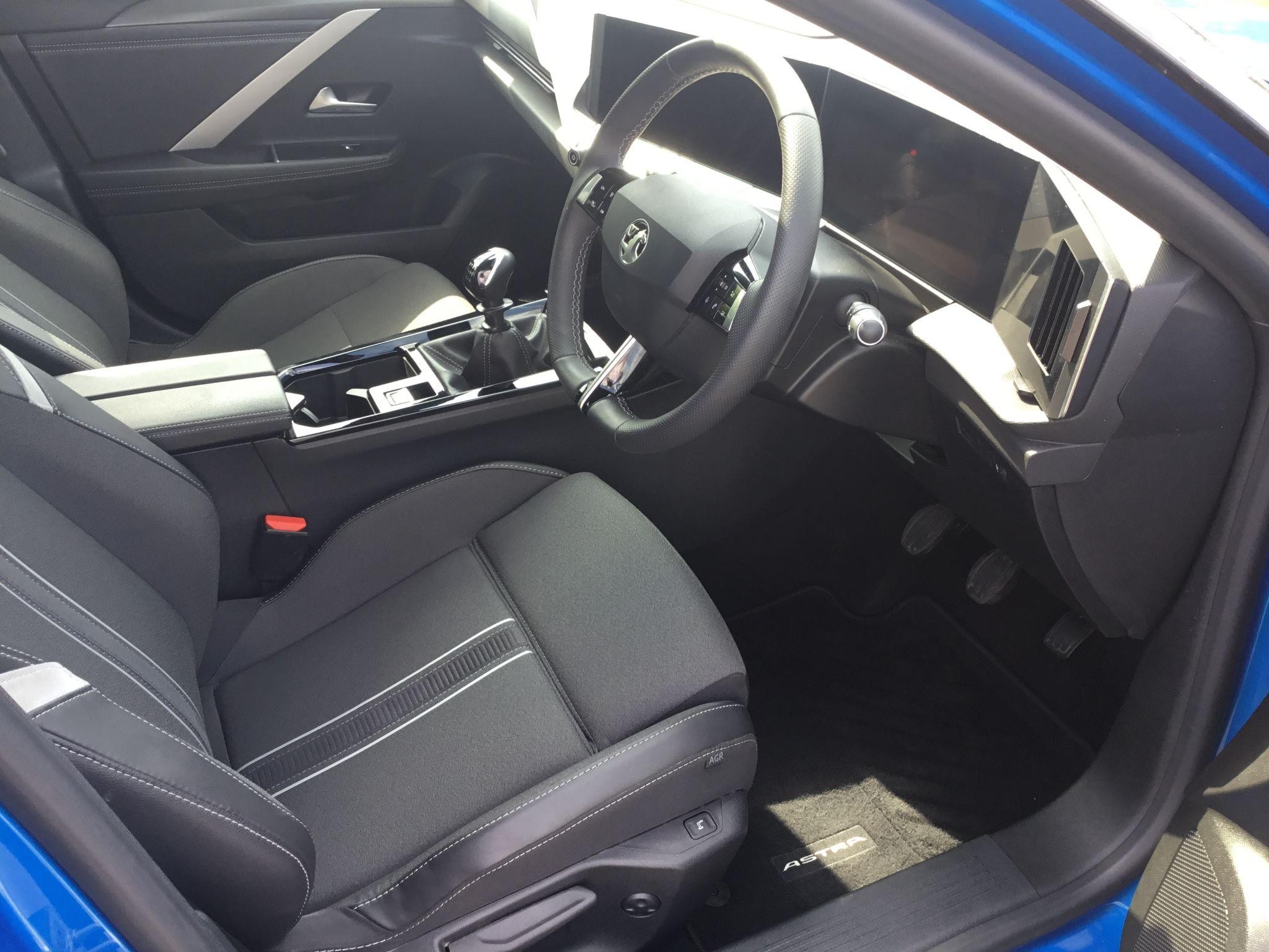 Vauxhall Astra Image 17