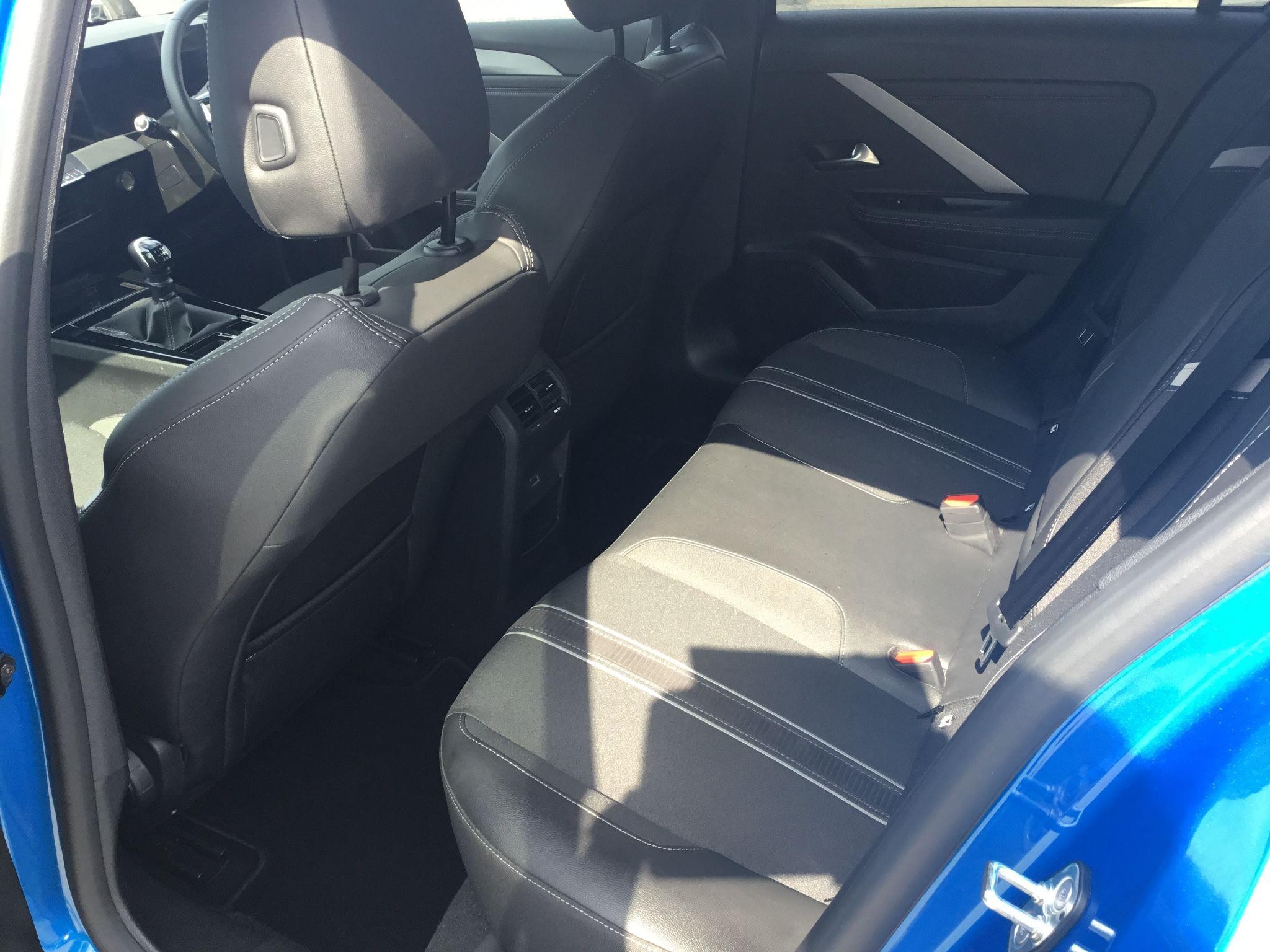 Vauxhall Astra Image 20