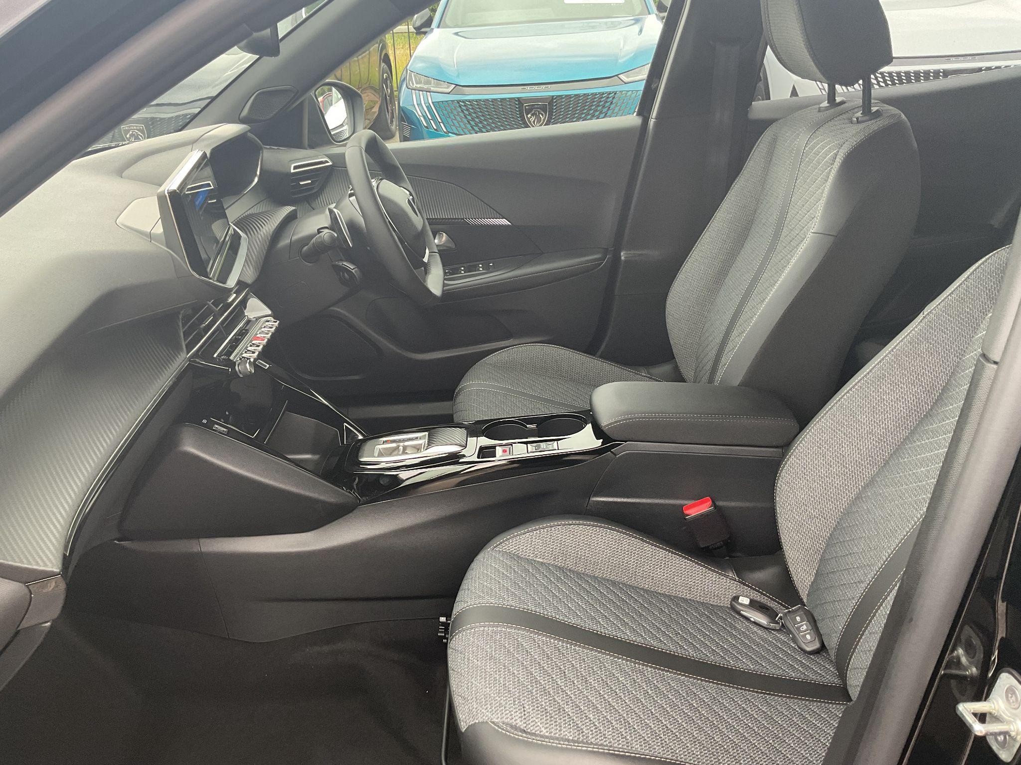 Peugeot 2008 Image 14