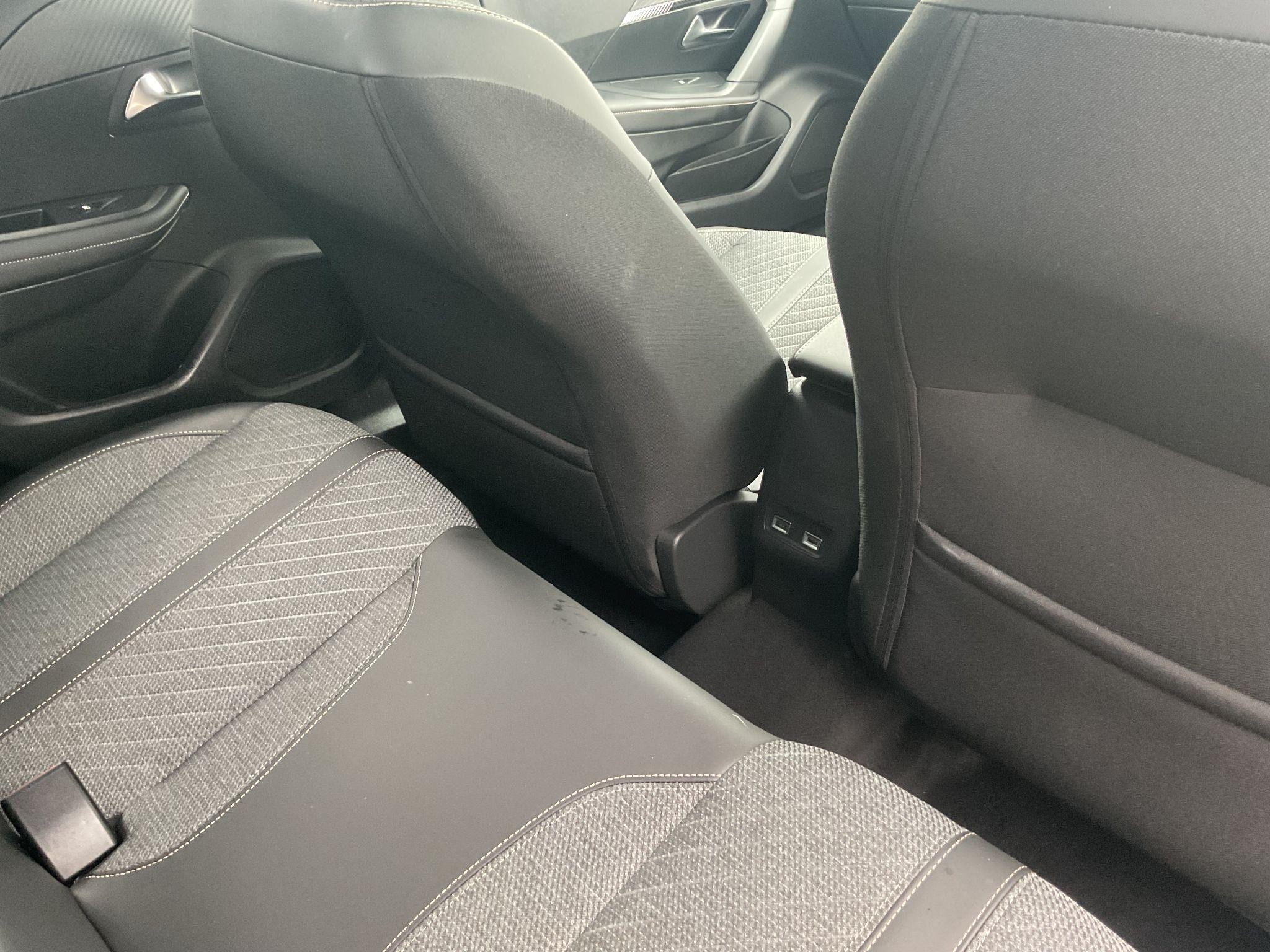 Peugeot 2008 Image 17